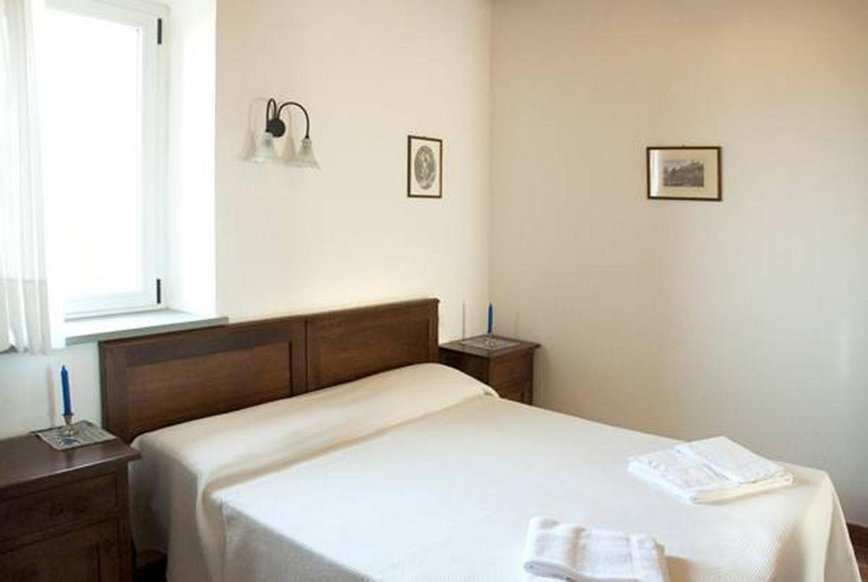 Two-Bedroom Apartment (6 Adults) photo 3