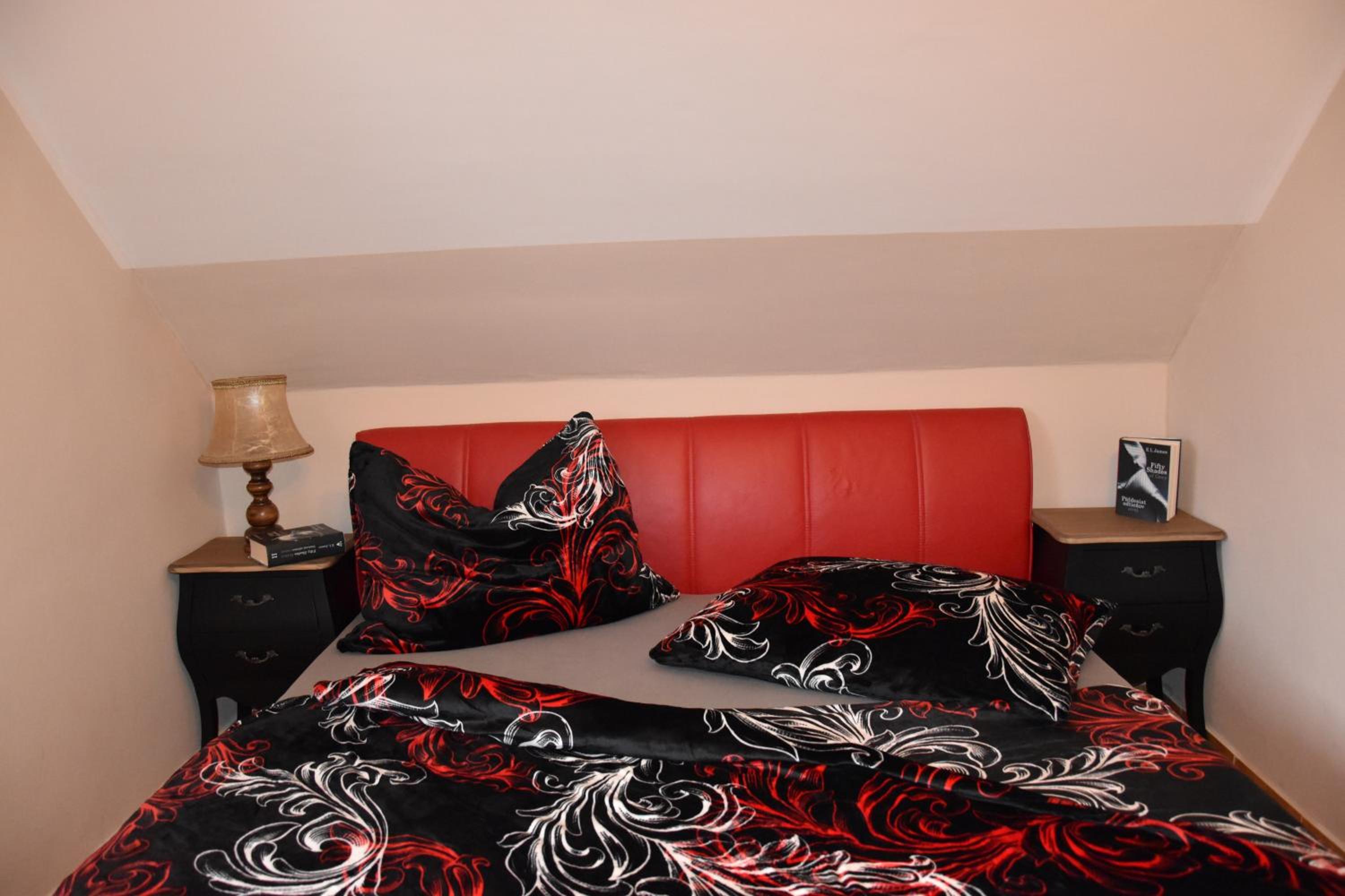 Three-Bedroom House photo 2