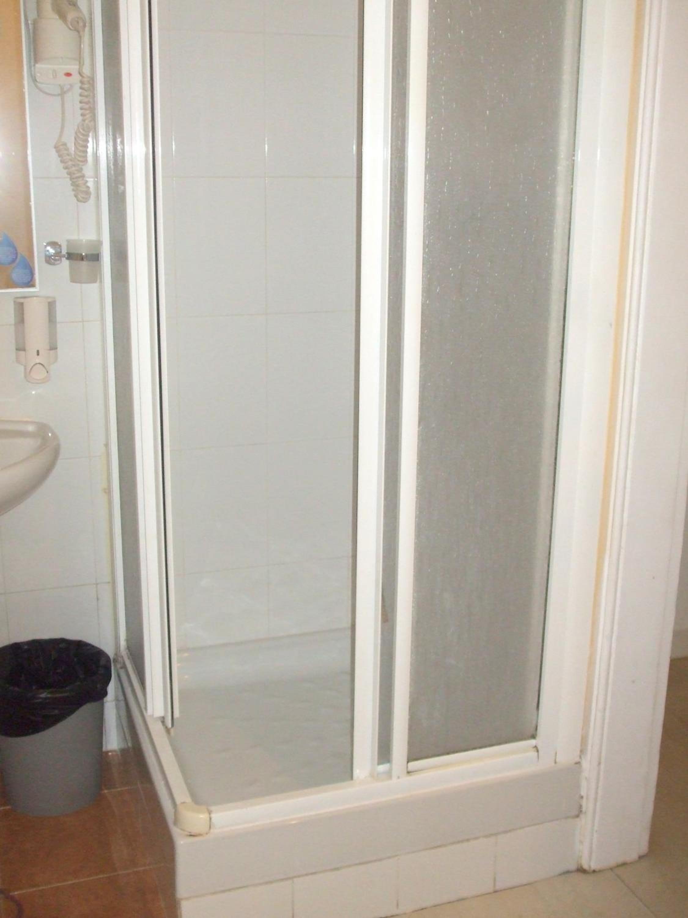 Triple Room with Shared Bathroom photo 1