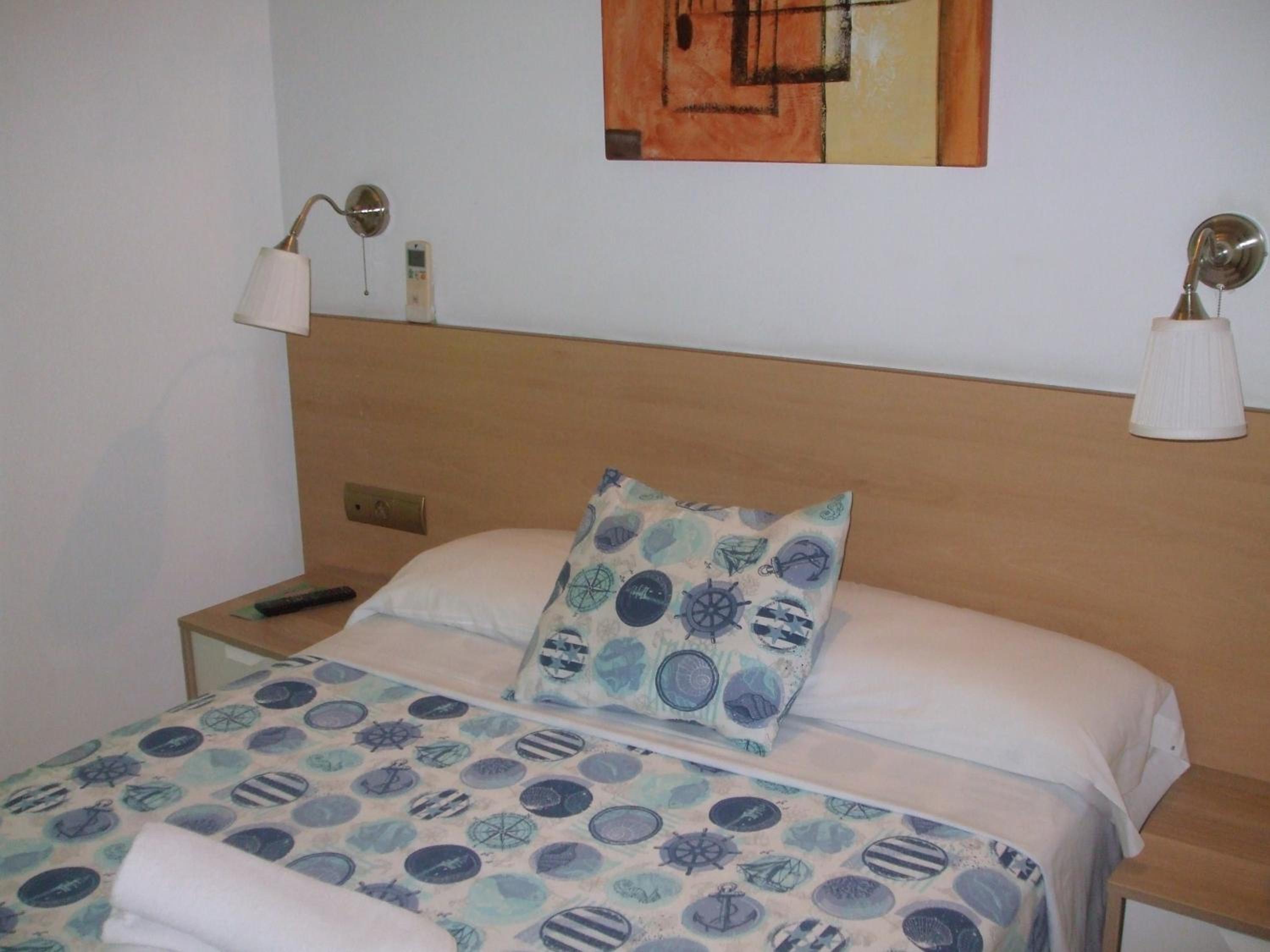 Double Room with Private Bathroom photo 2