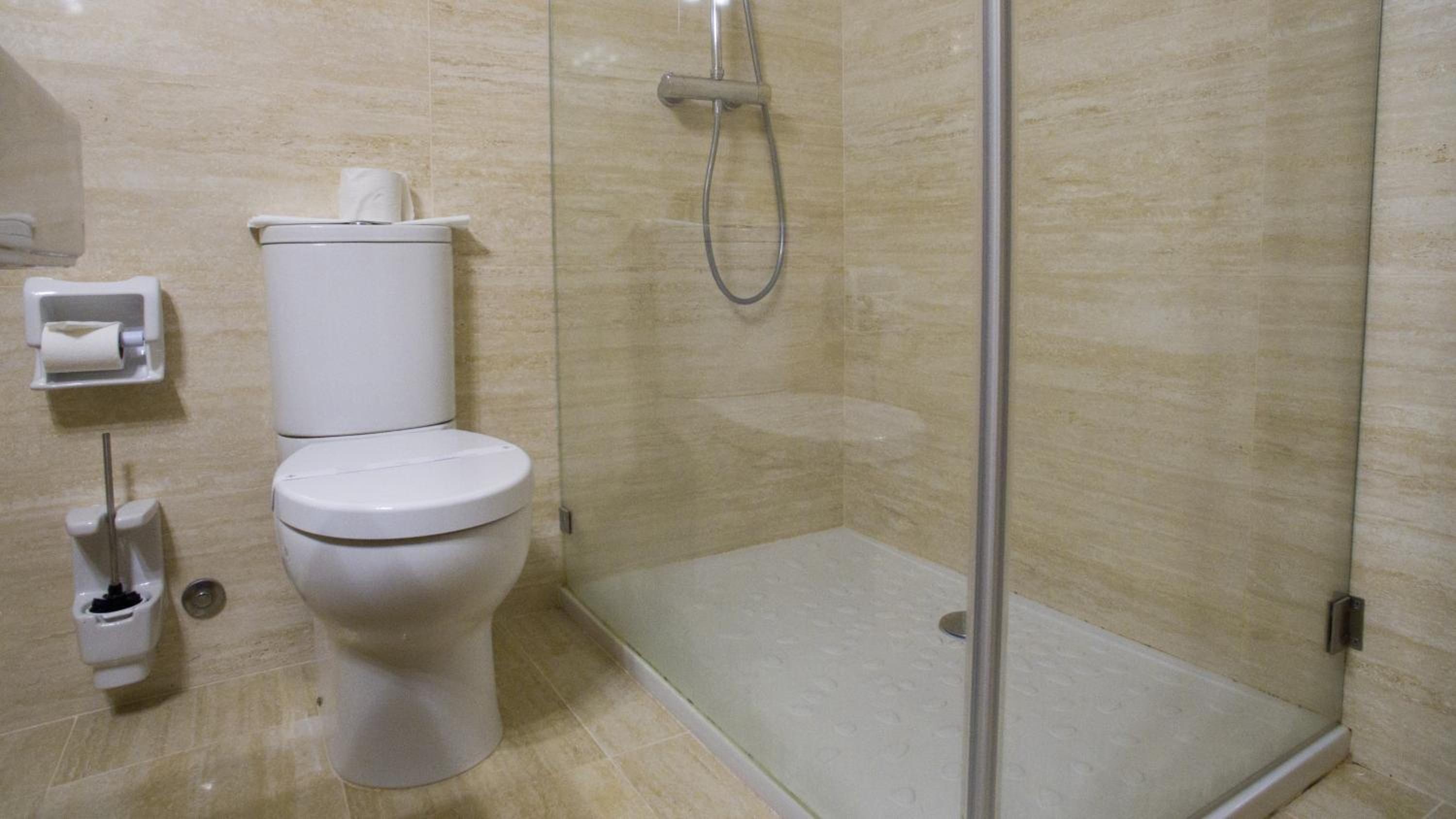 Standard Double or Twin Room with Sea View - Photo 2