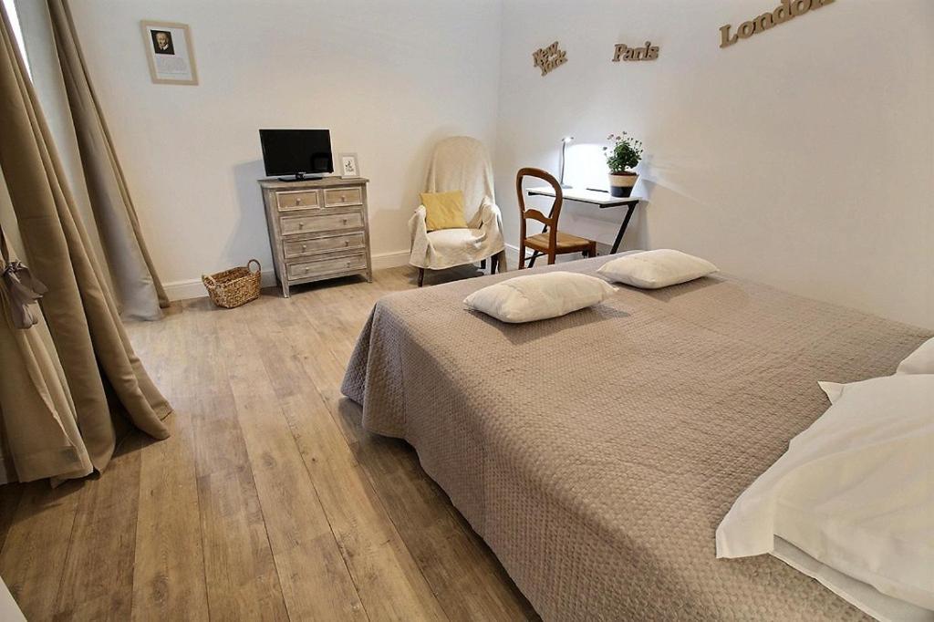 Double Room photo 2