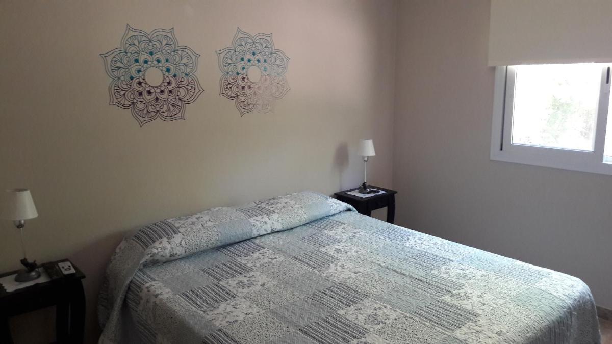 One-Bedroom House photo 1