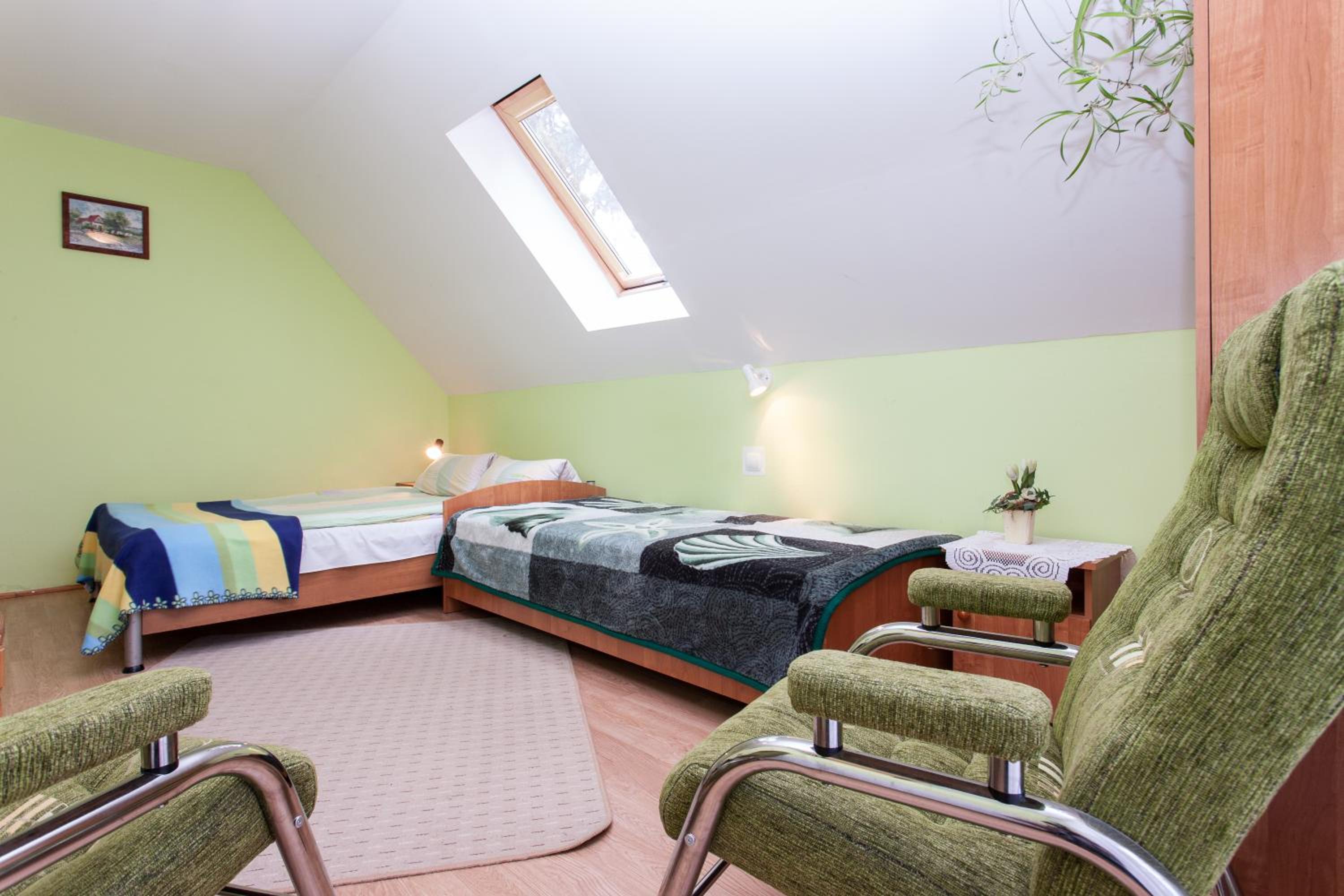 Triple Room with Balcony - Photo 6