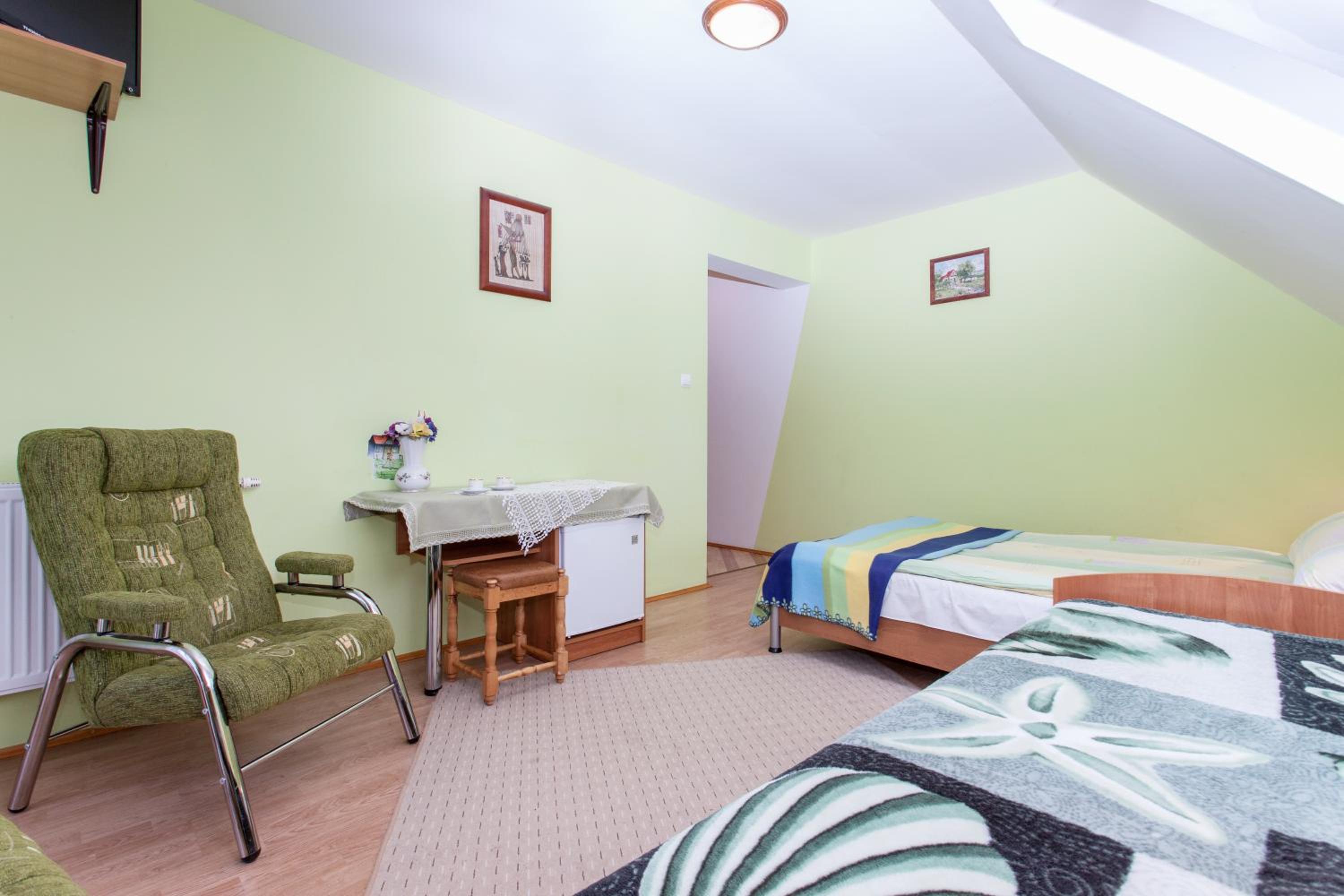 Triple Room with Balcony - Photo 1