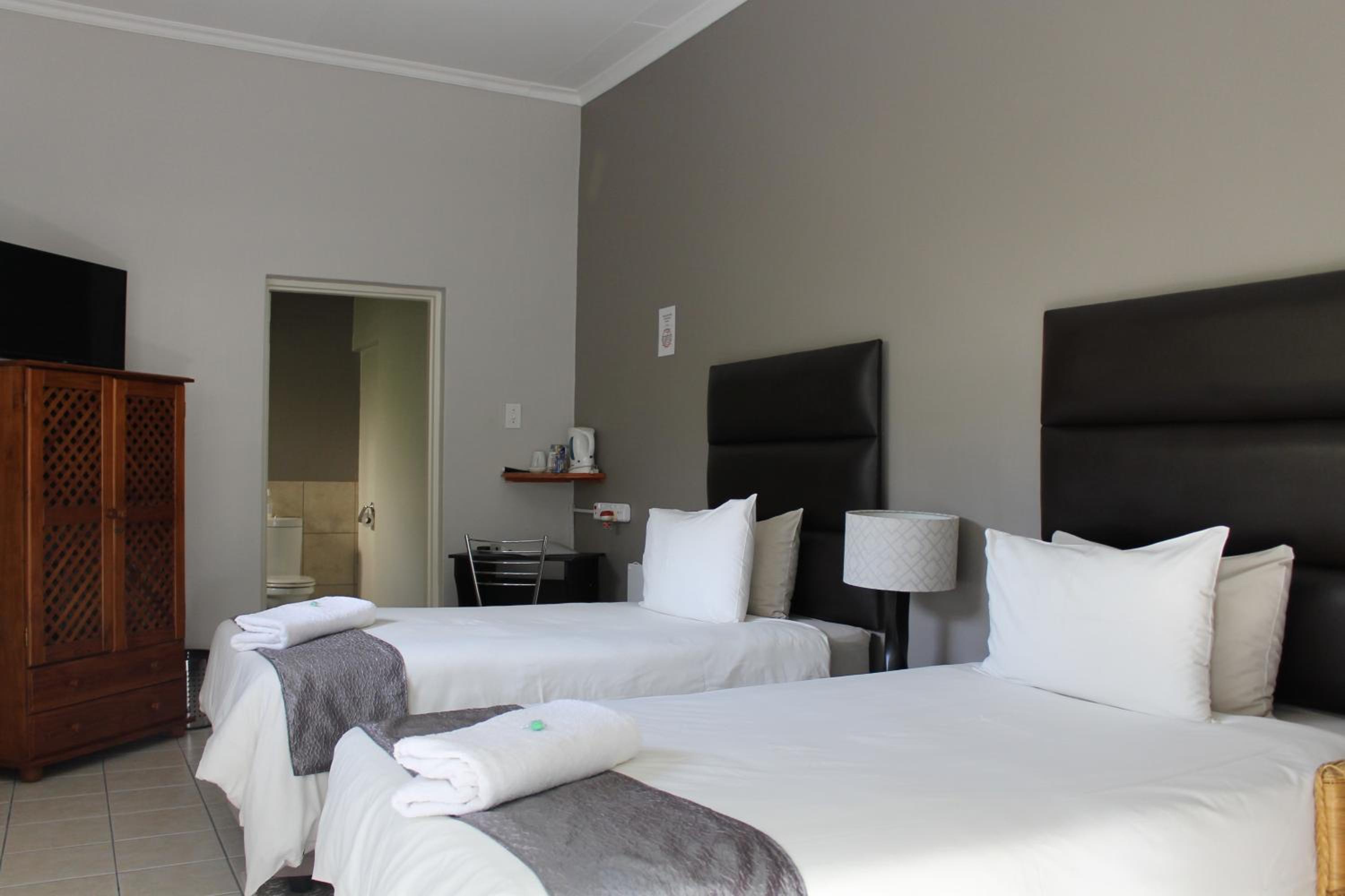Twin Room photo 1