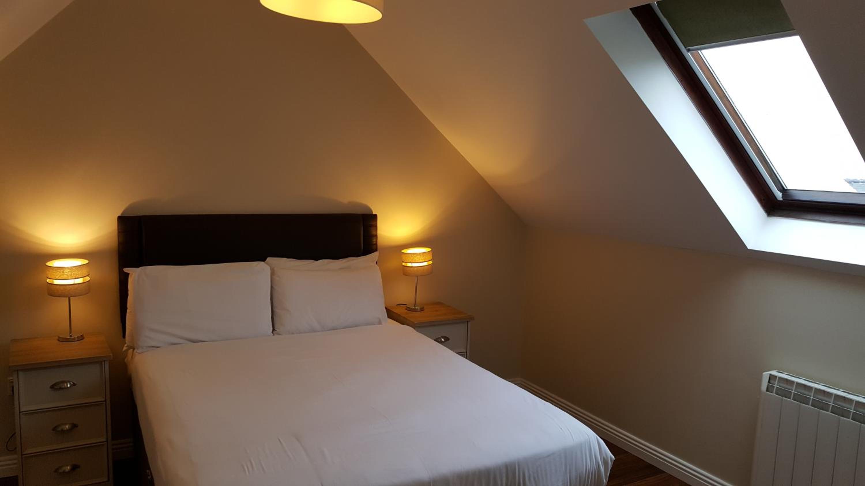 Apartment - Split Level - Photo 10