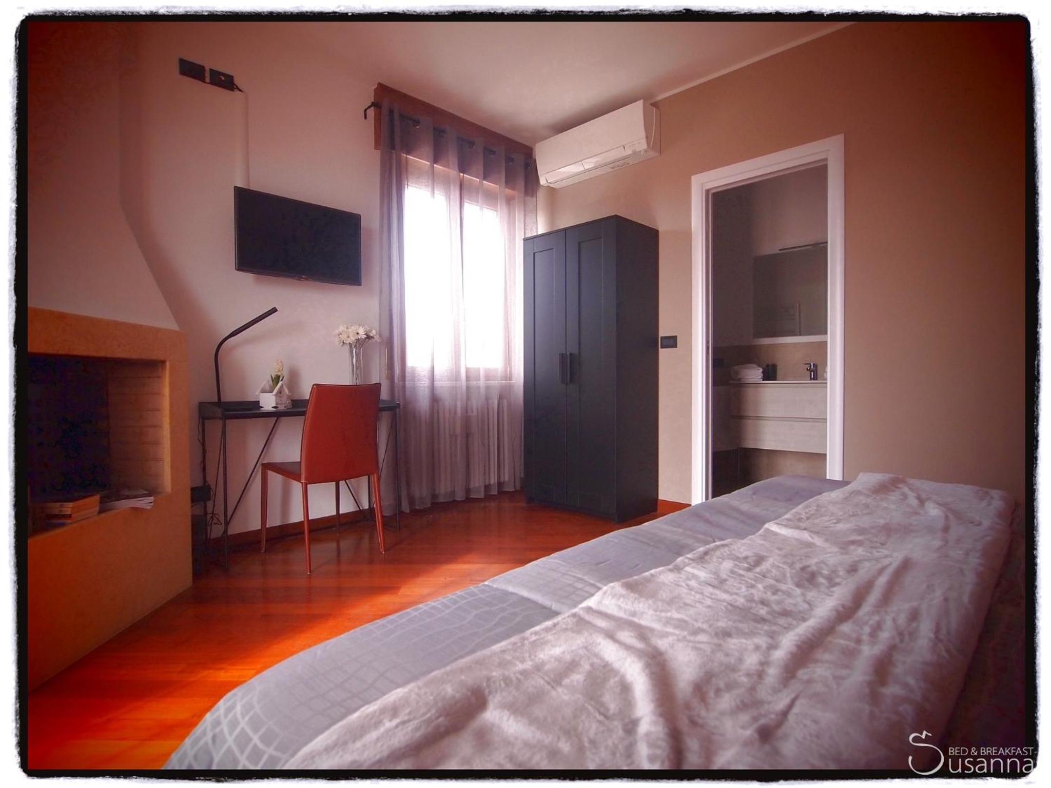 Double or Twin Room with Balcony - Photo 7
