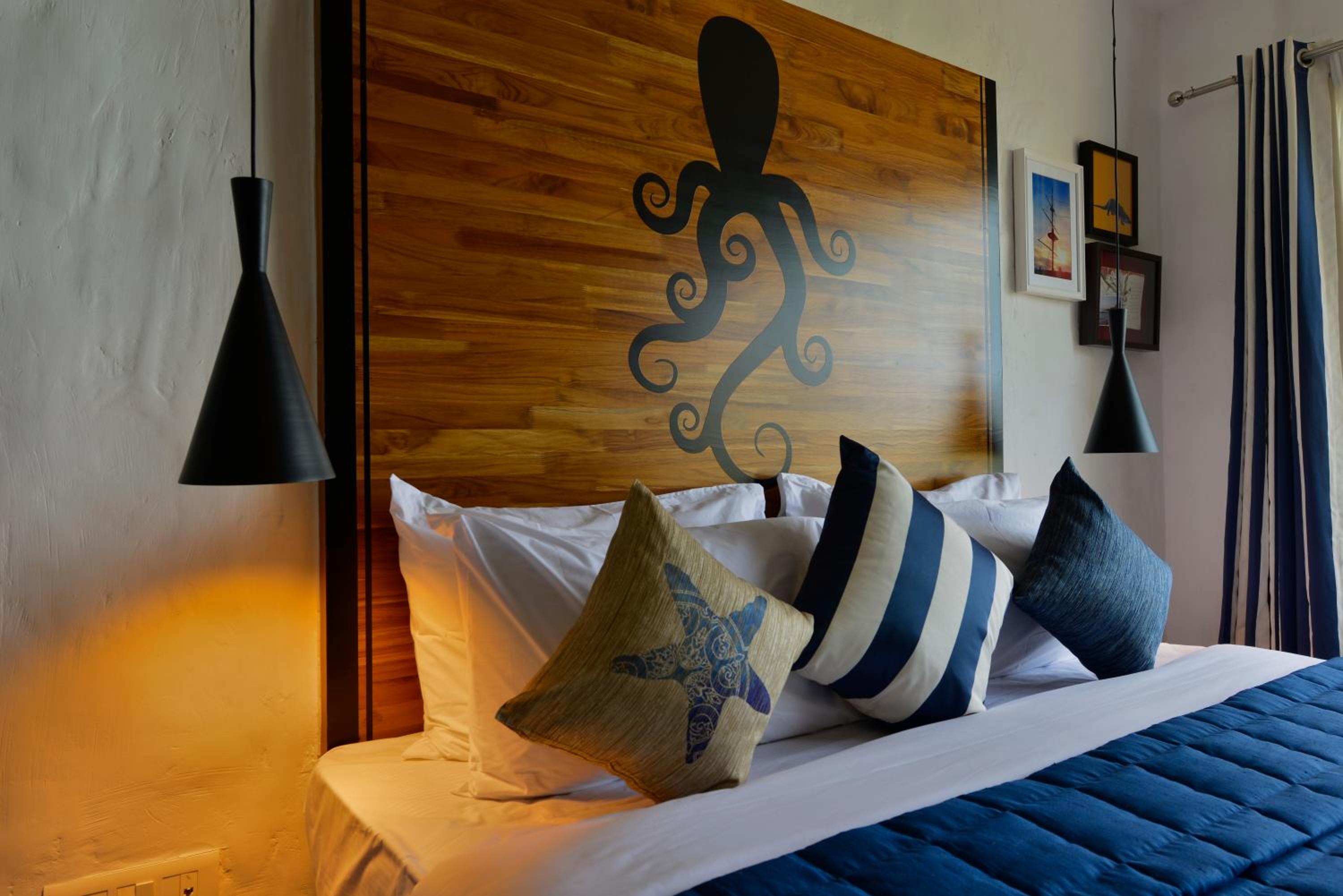 Economy Double Room photo 3