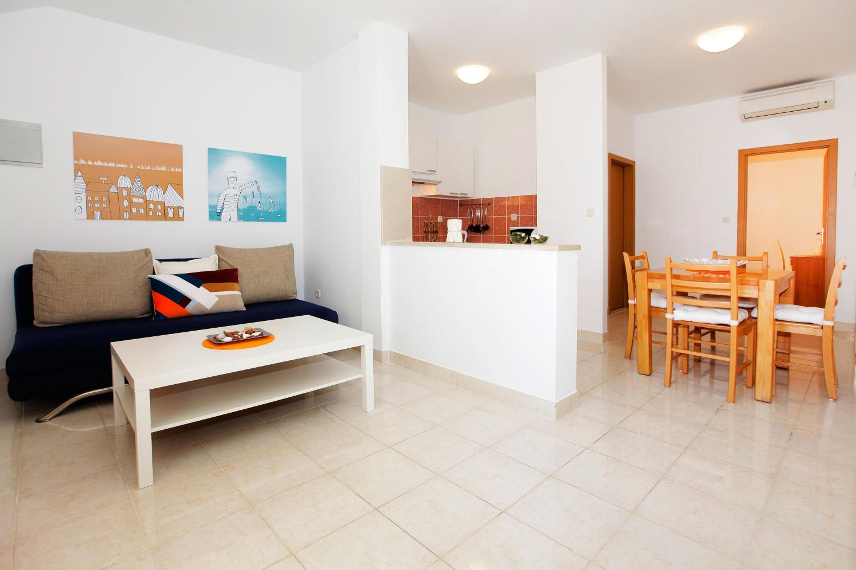 One-Bedroom Apartment with Garden View photo 3
