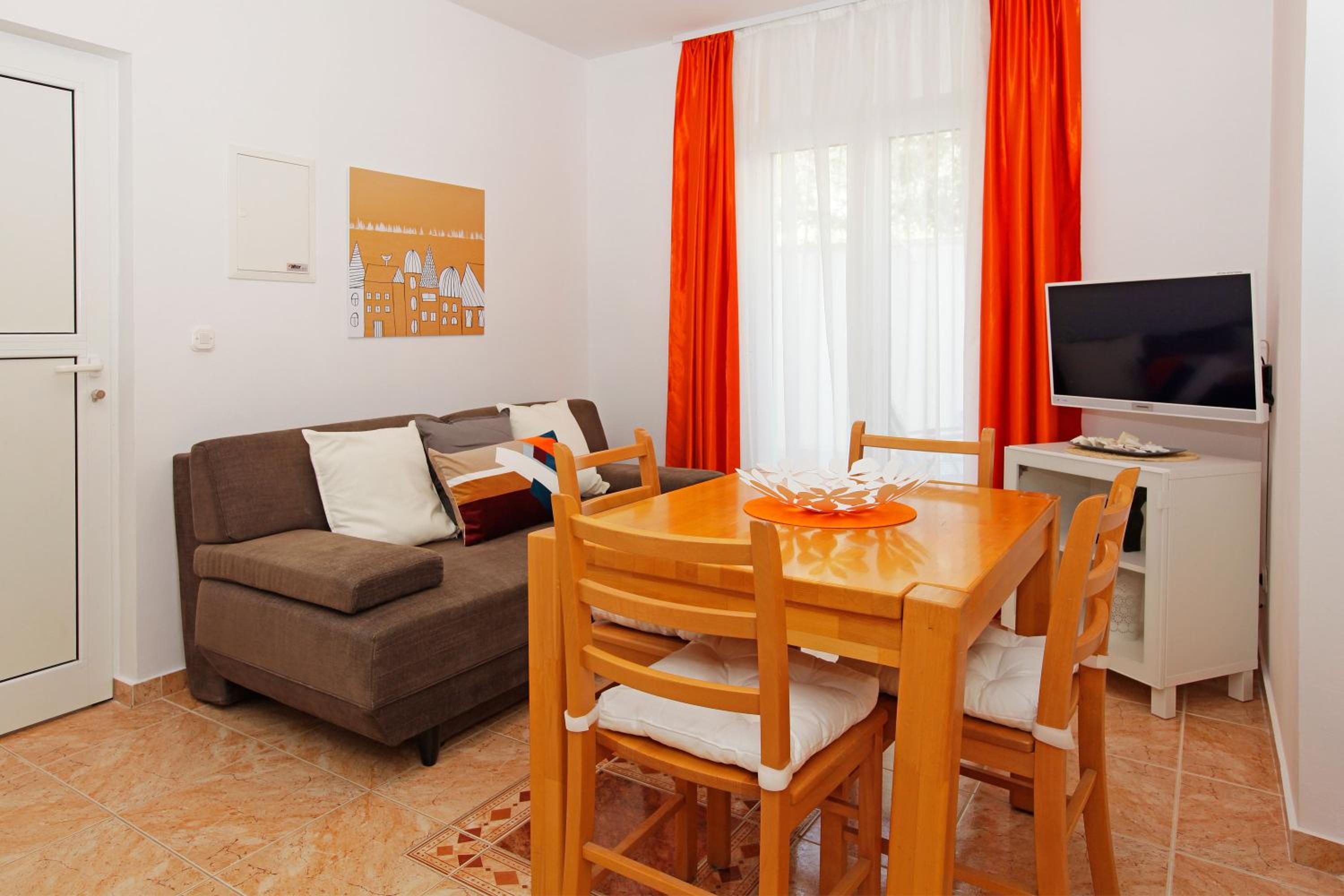 One-Bedroom Apartment with Terrace