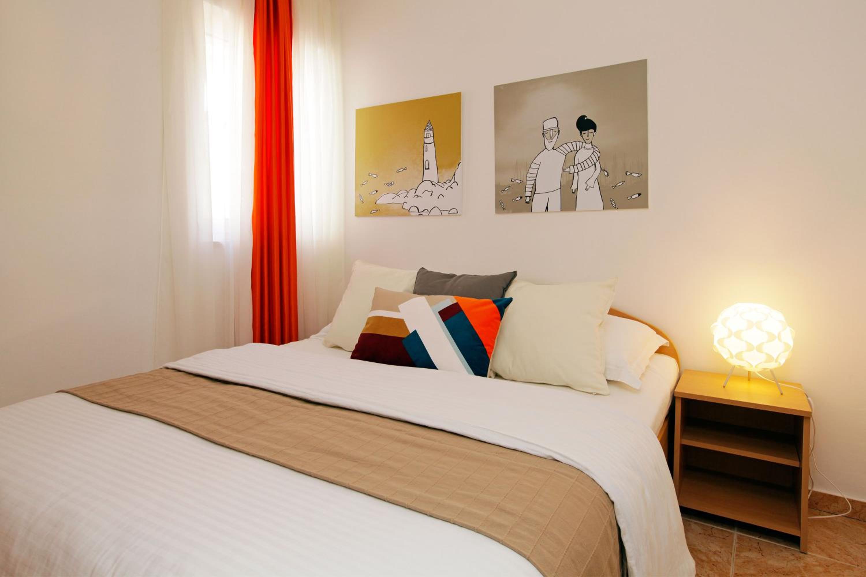 One-Bedroom Apartment with Balcony photo 3