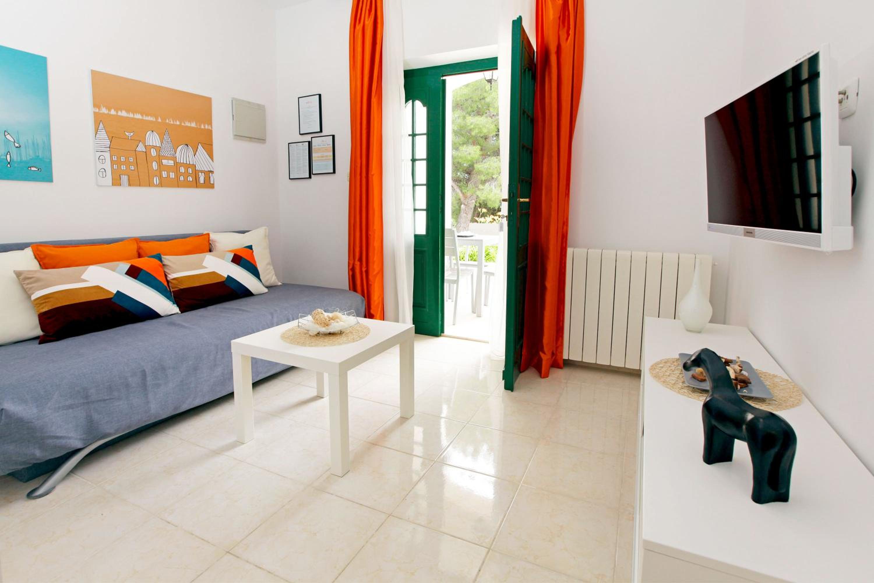 One-Bedroom Apartment with Garden View