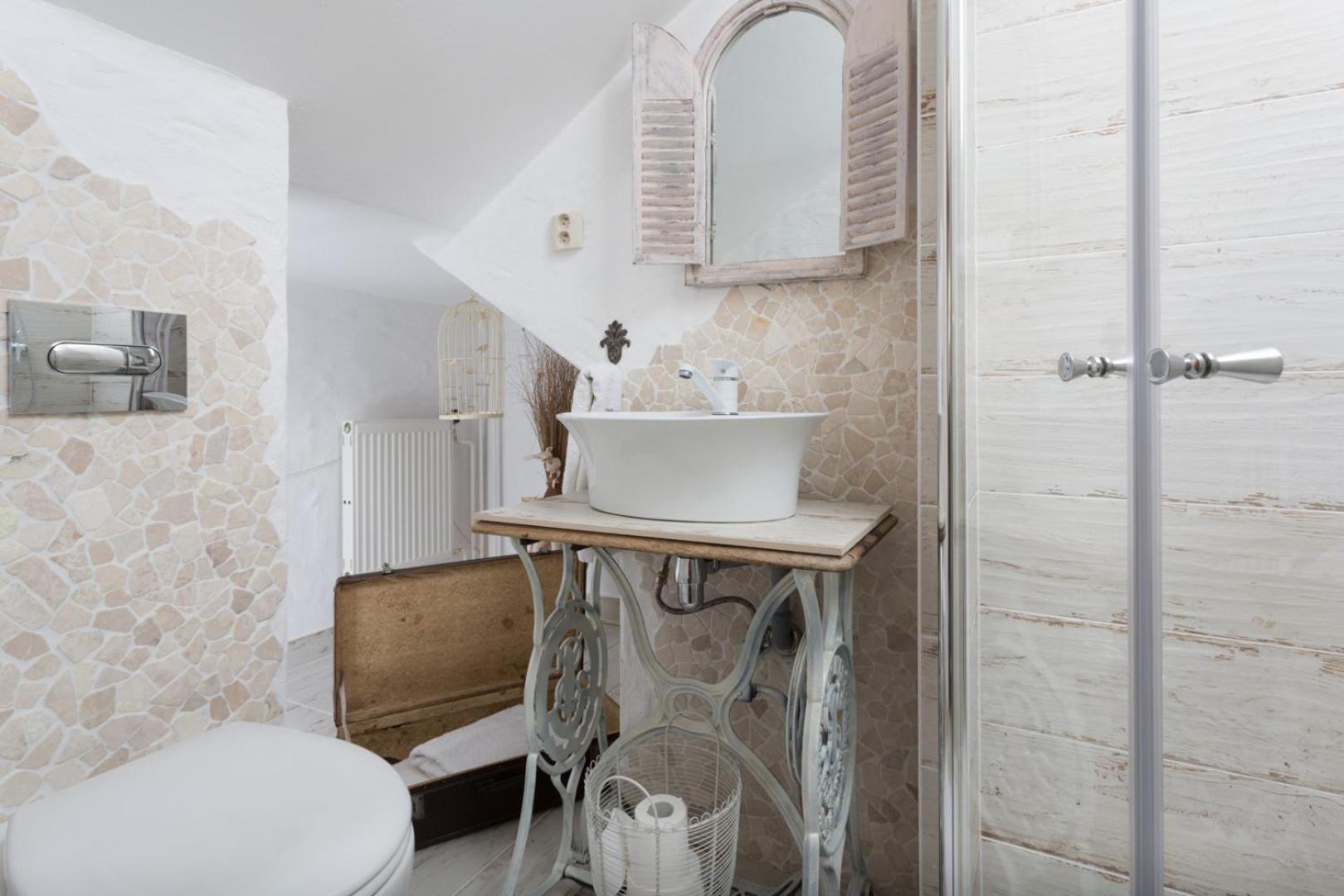 Double Room with Terrace - Photo 4