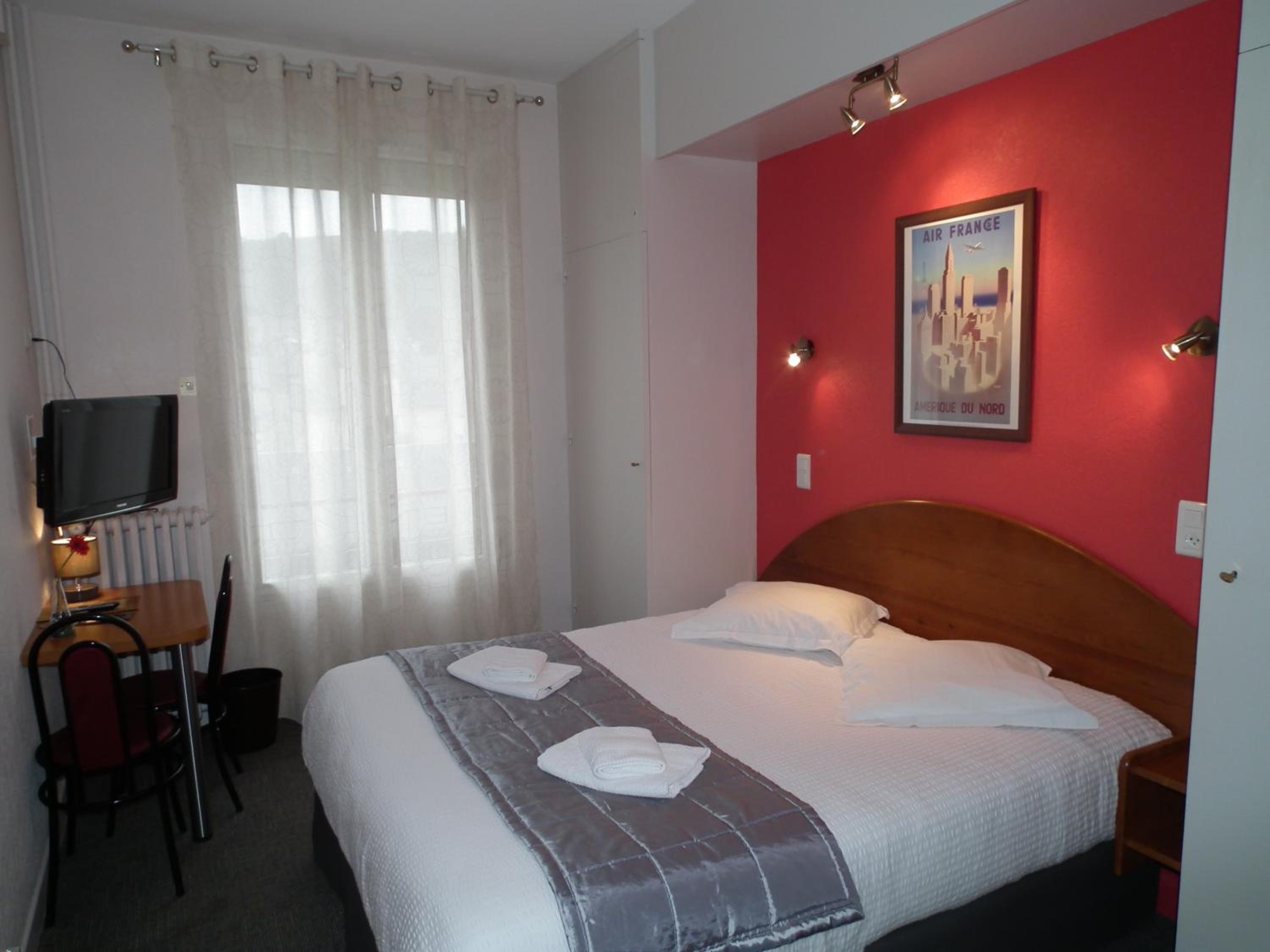 Standard Double Room - Photo 5