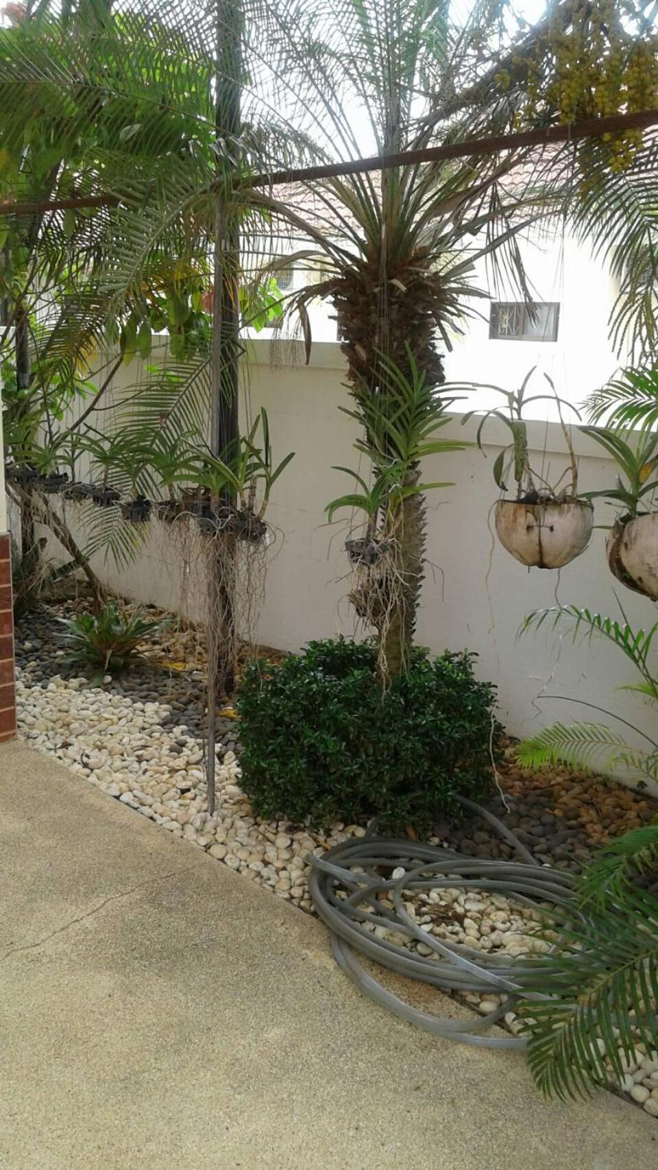 Villa with Private Pool - Photo 36