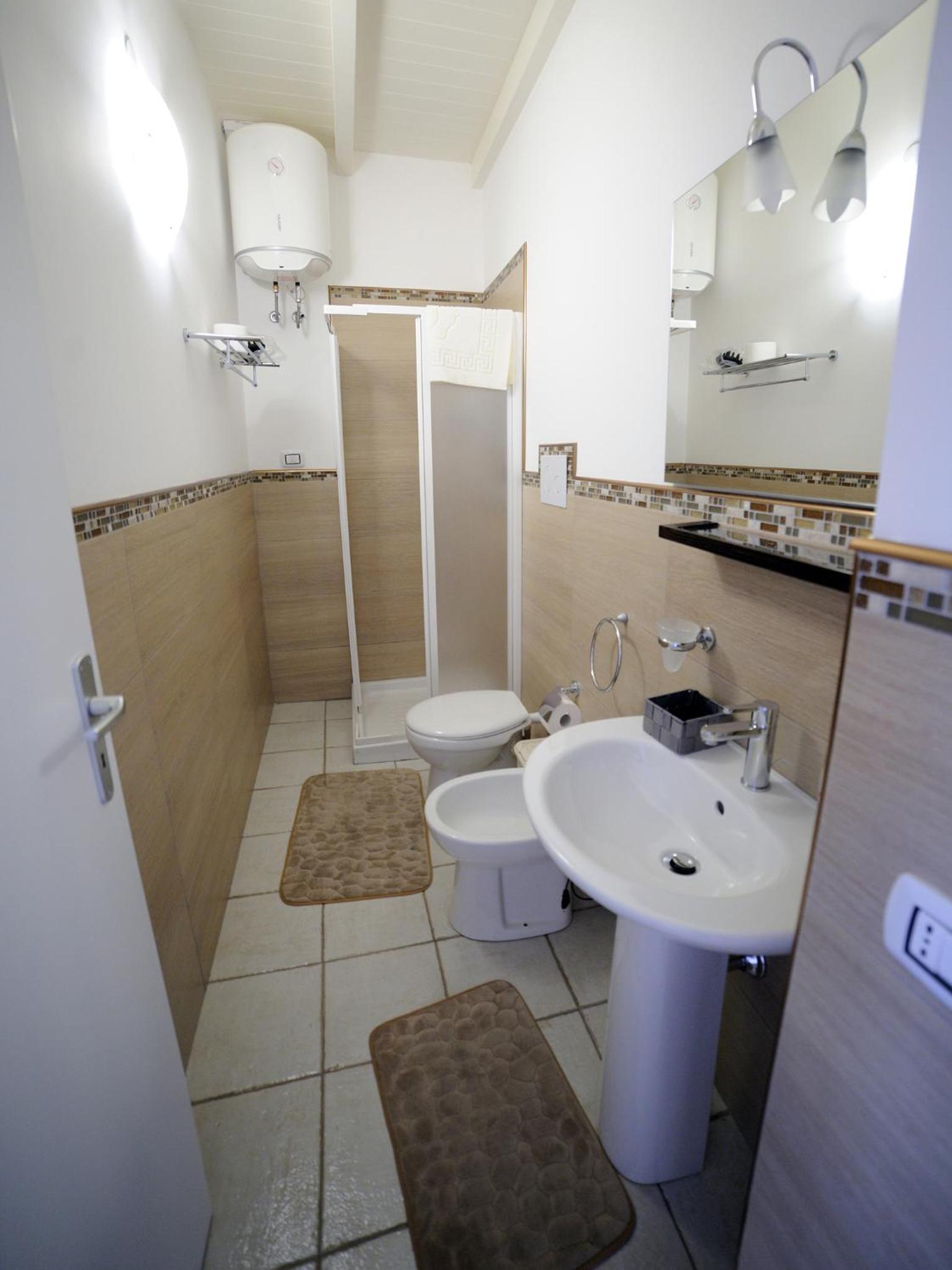Studio Apartment - Photo 53