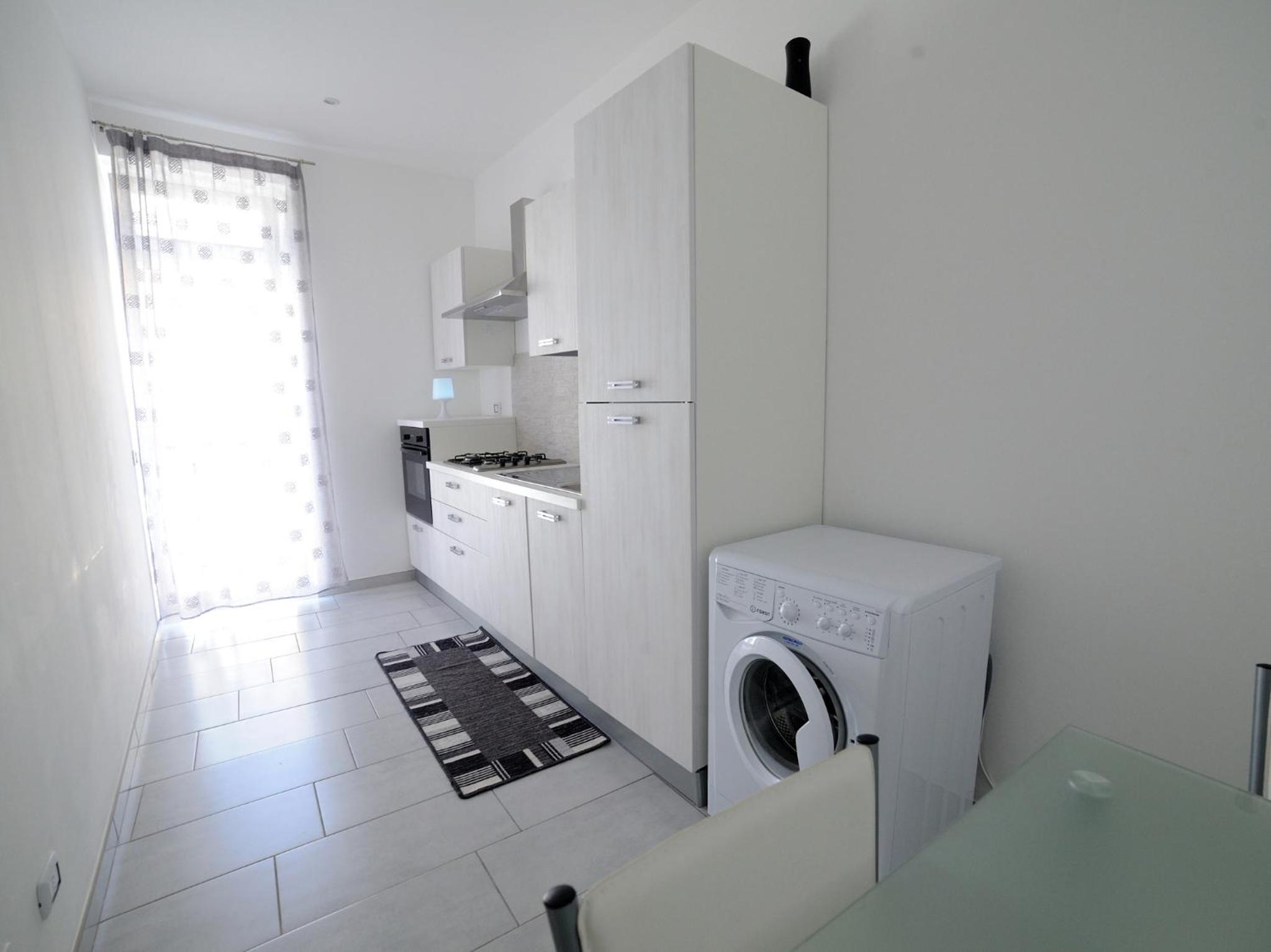 Studio Apartment - Photo 11