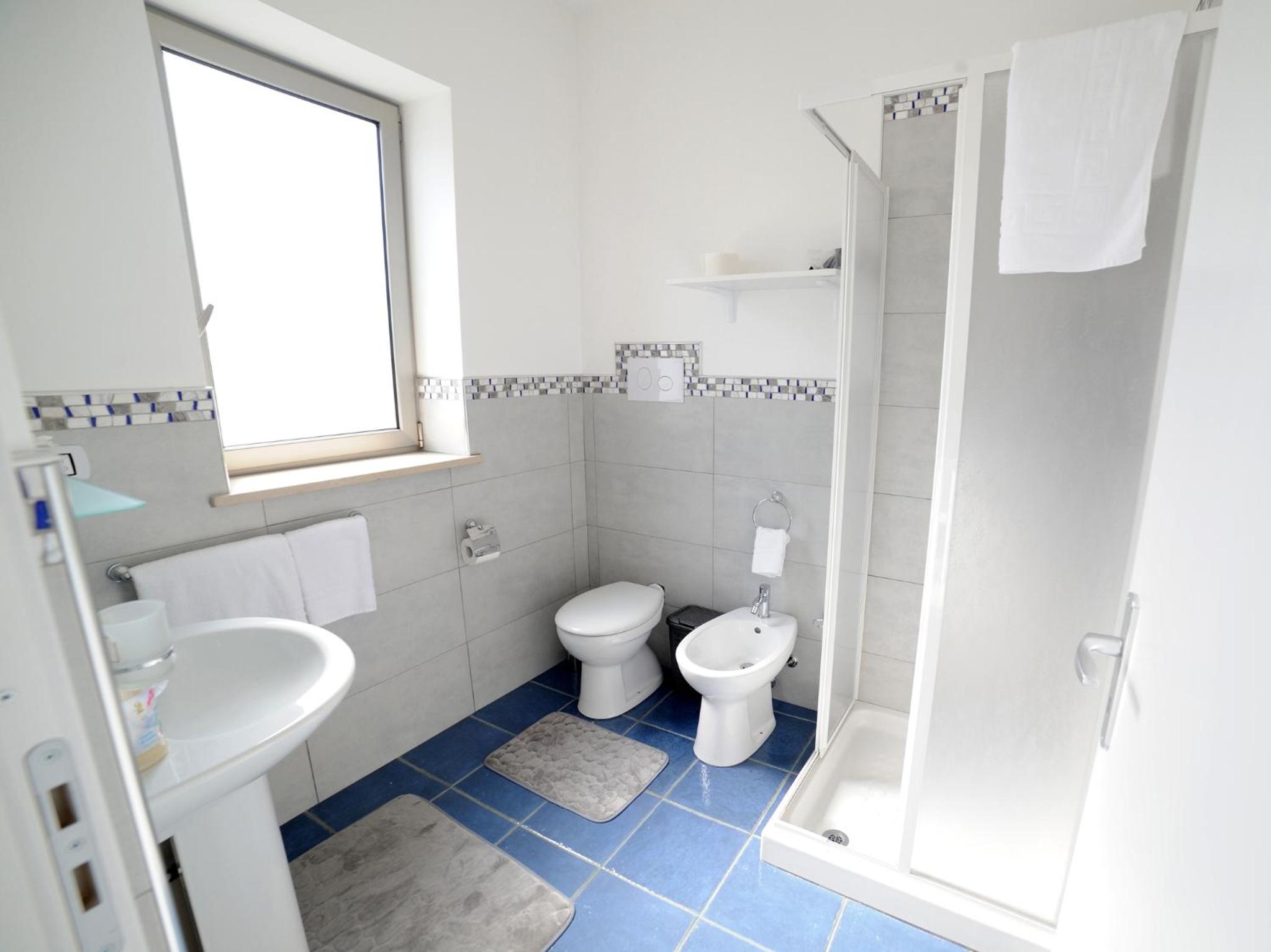 Studio Apartment - Photo 15