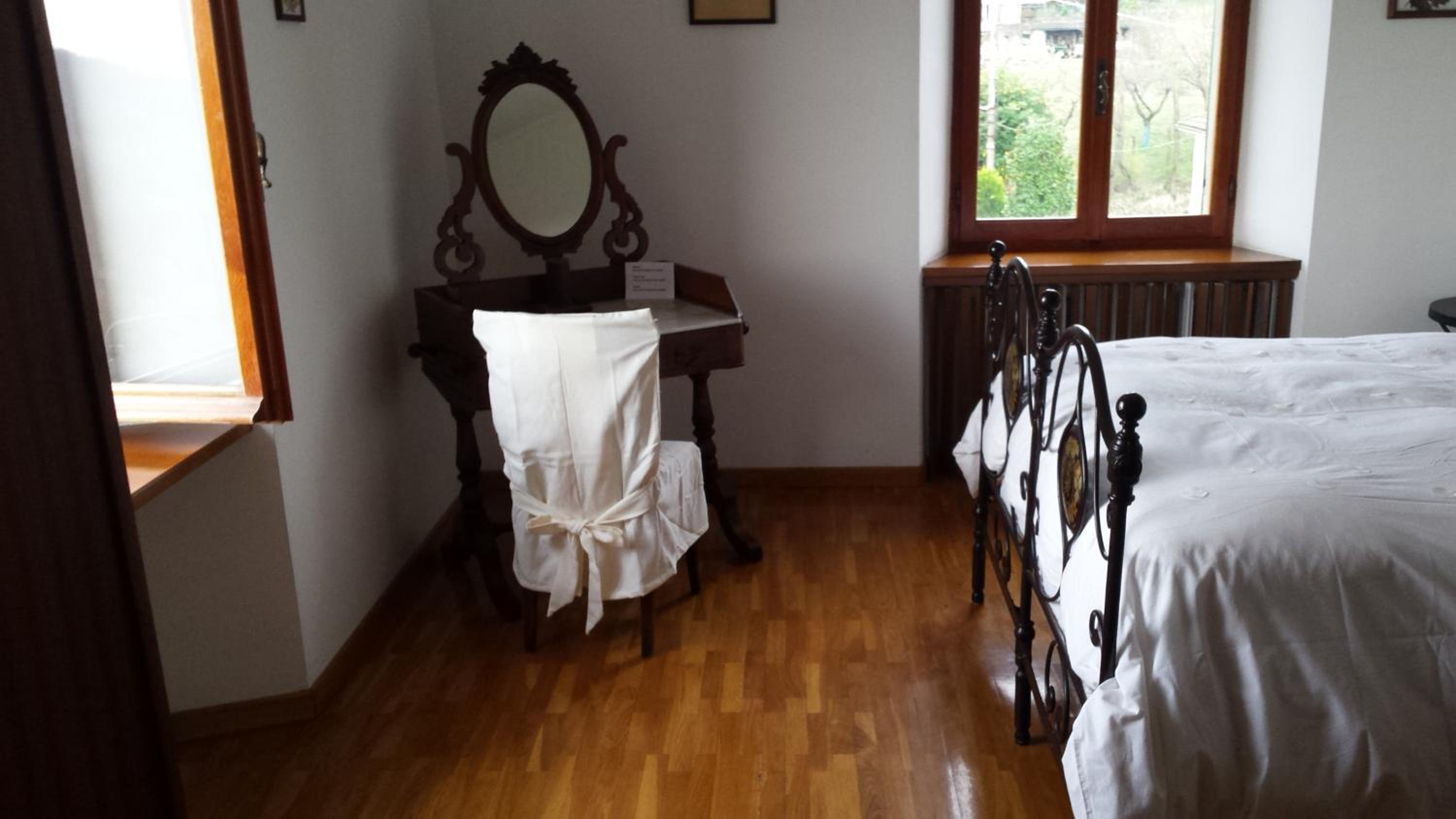 Double Room - Photo 9