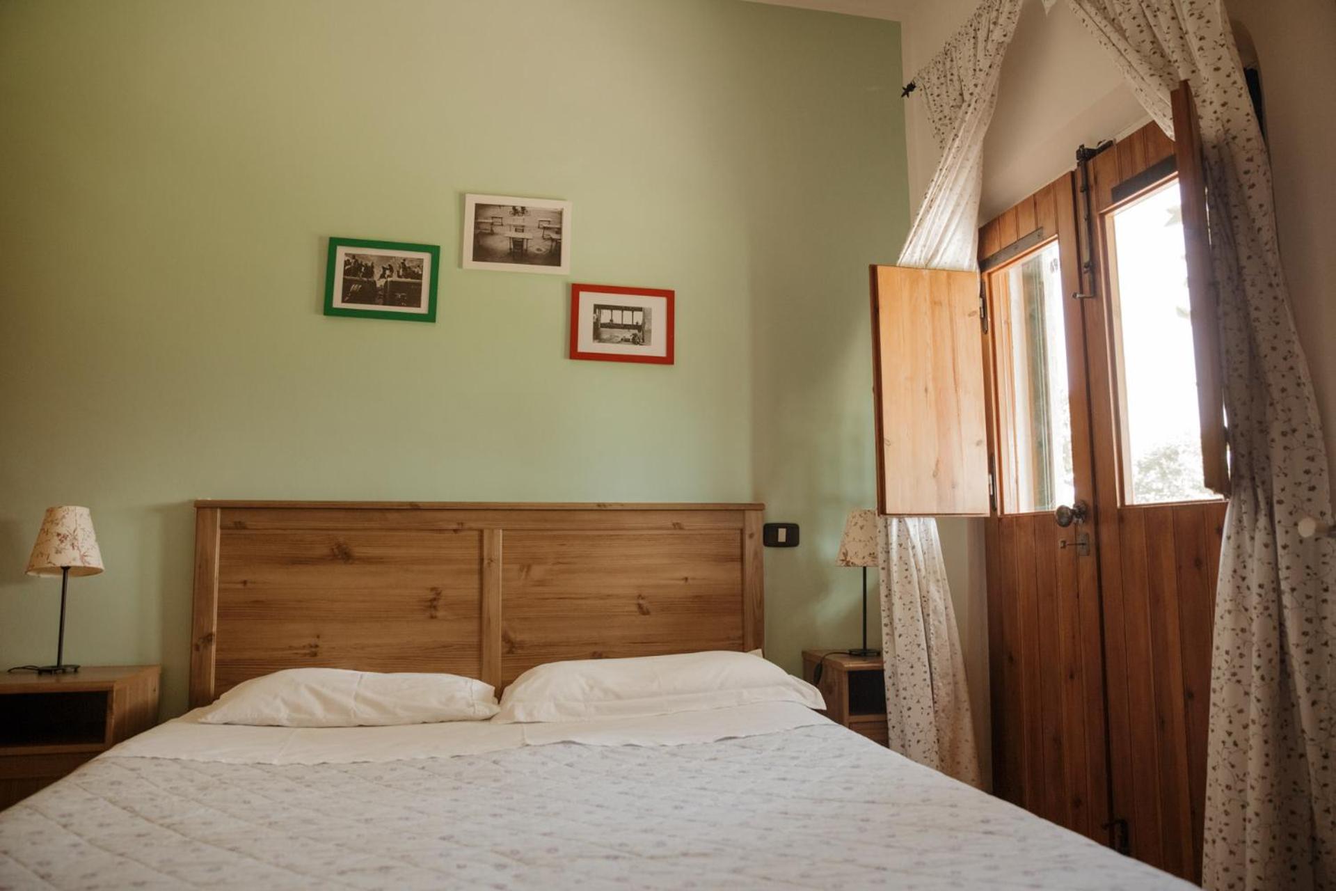 Double Room with Patio photo 3