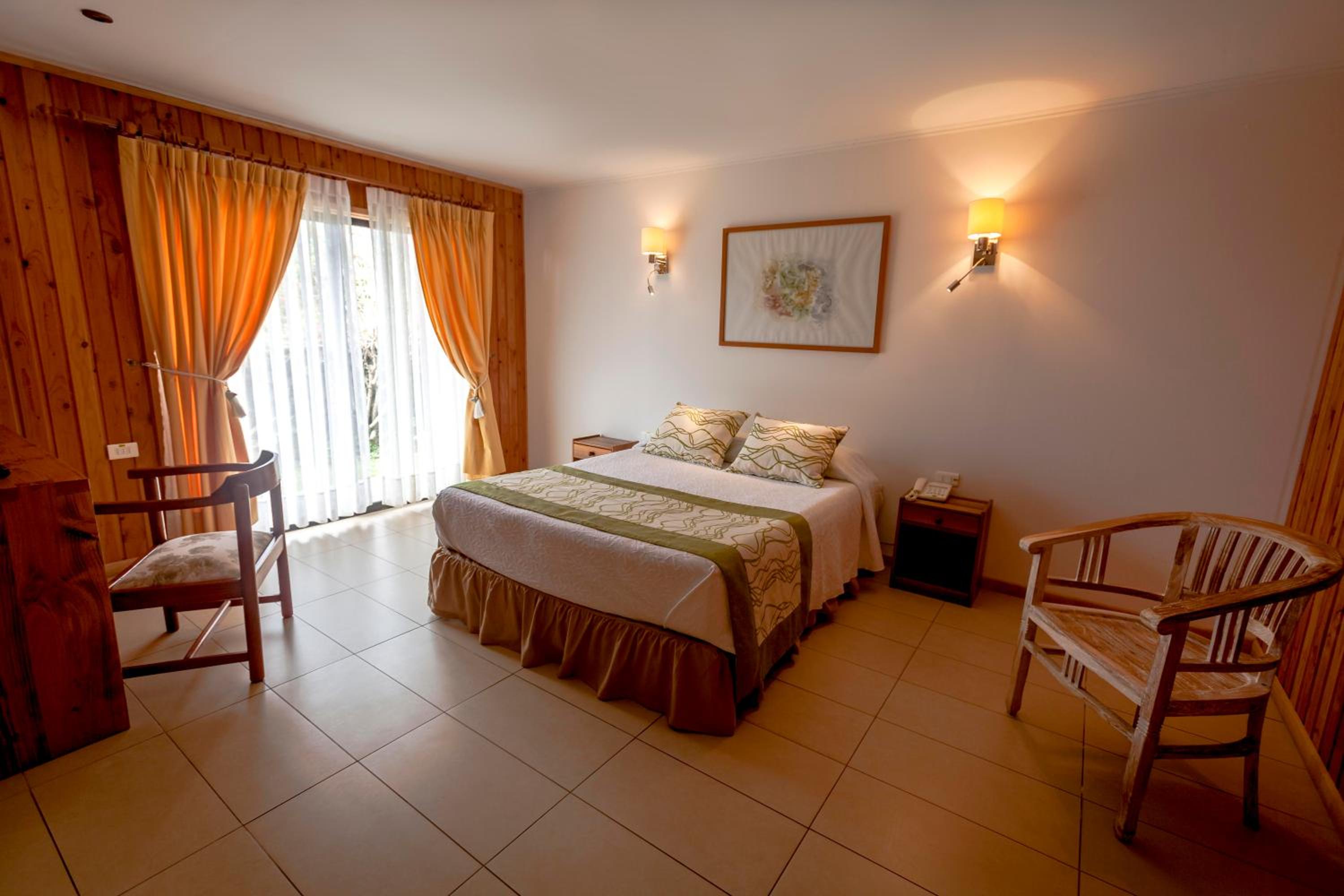 Double Room - Photo 10