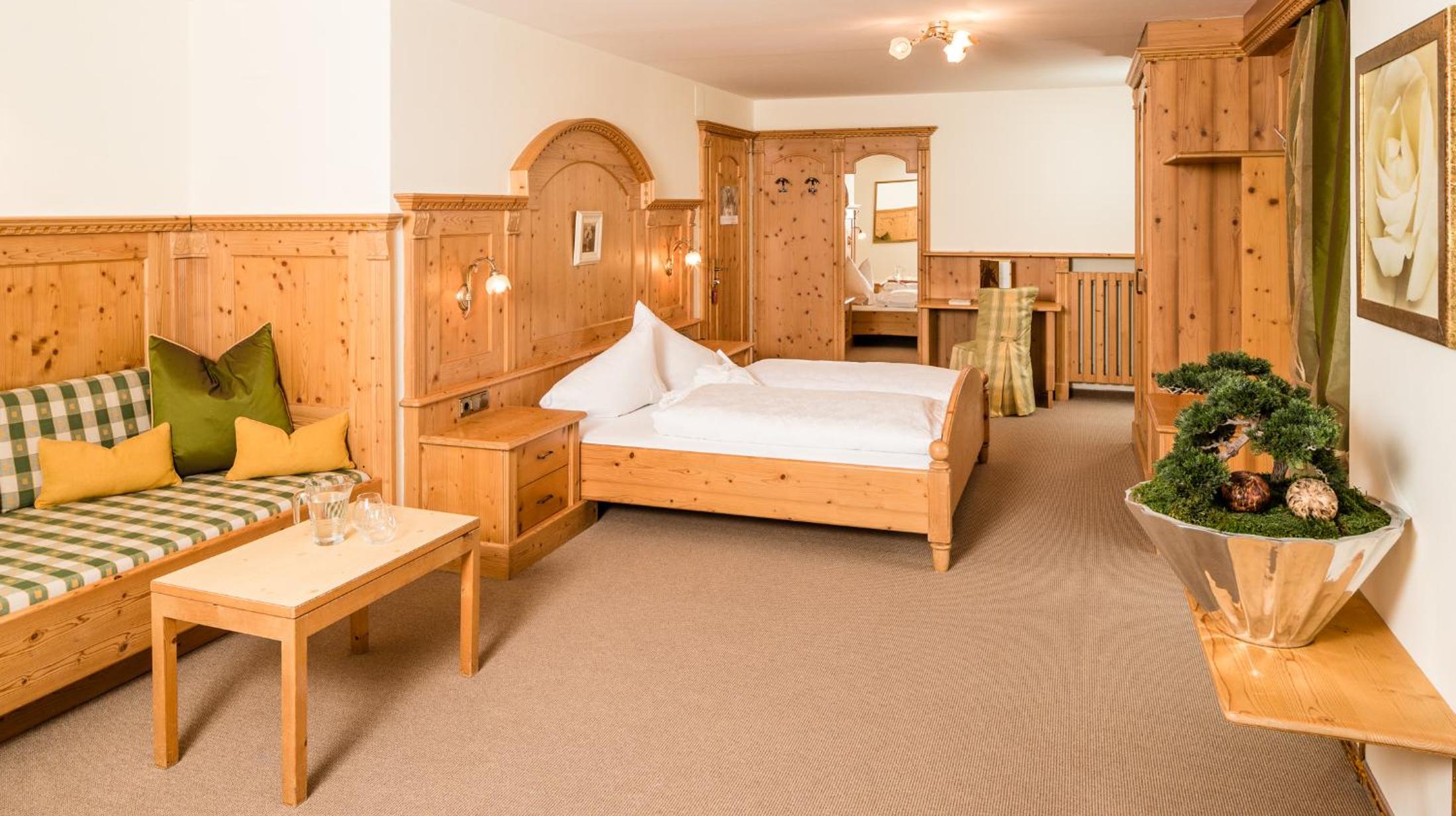 Economy Double Room photo 2