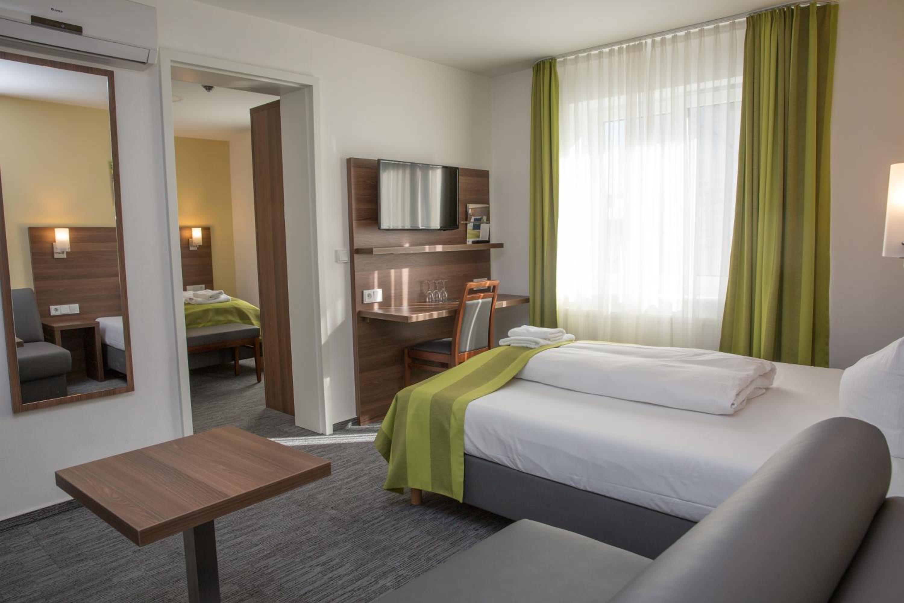 Triple Room - Photo 8