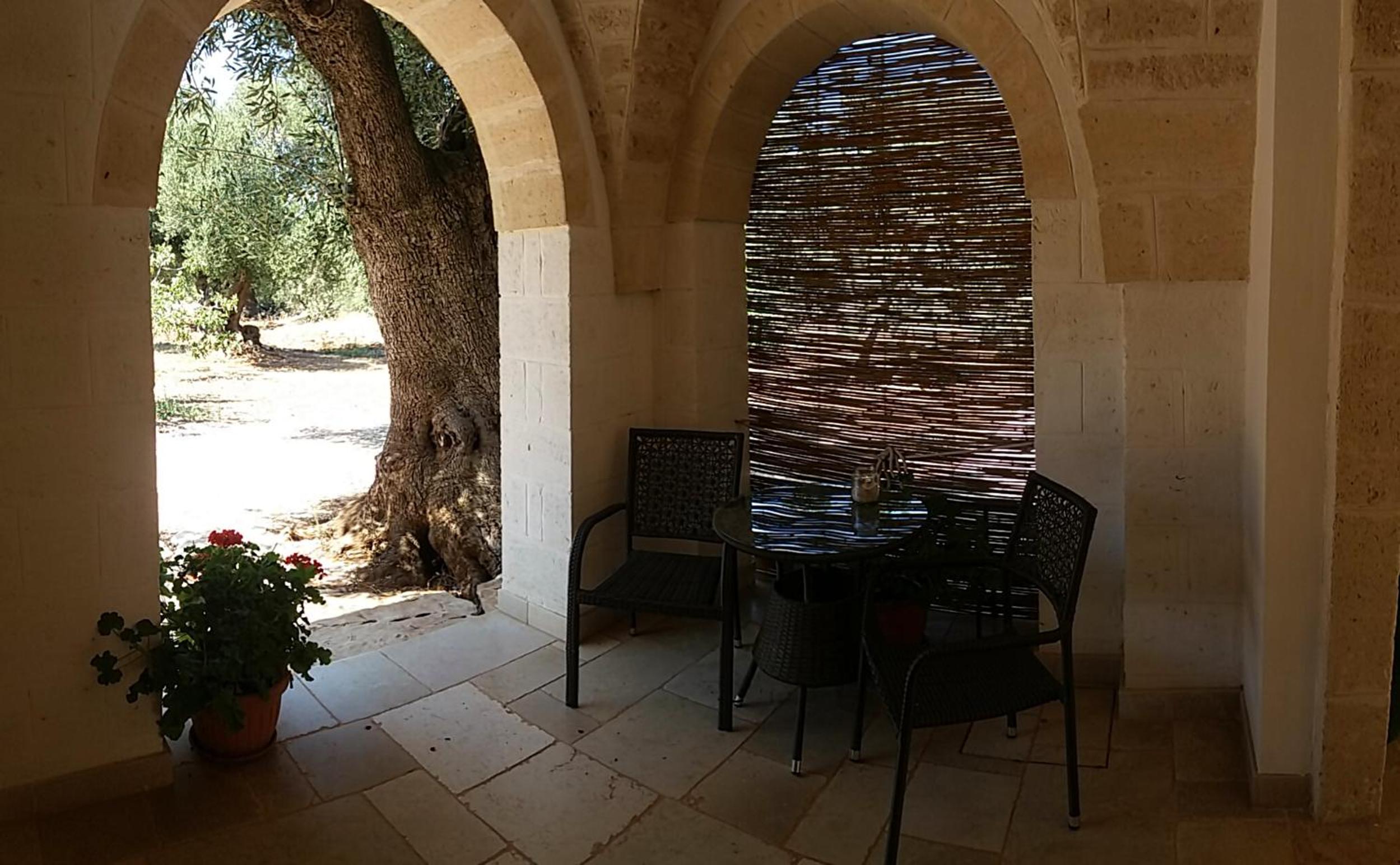 Double Room with Patio - Photo 2