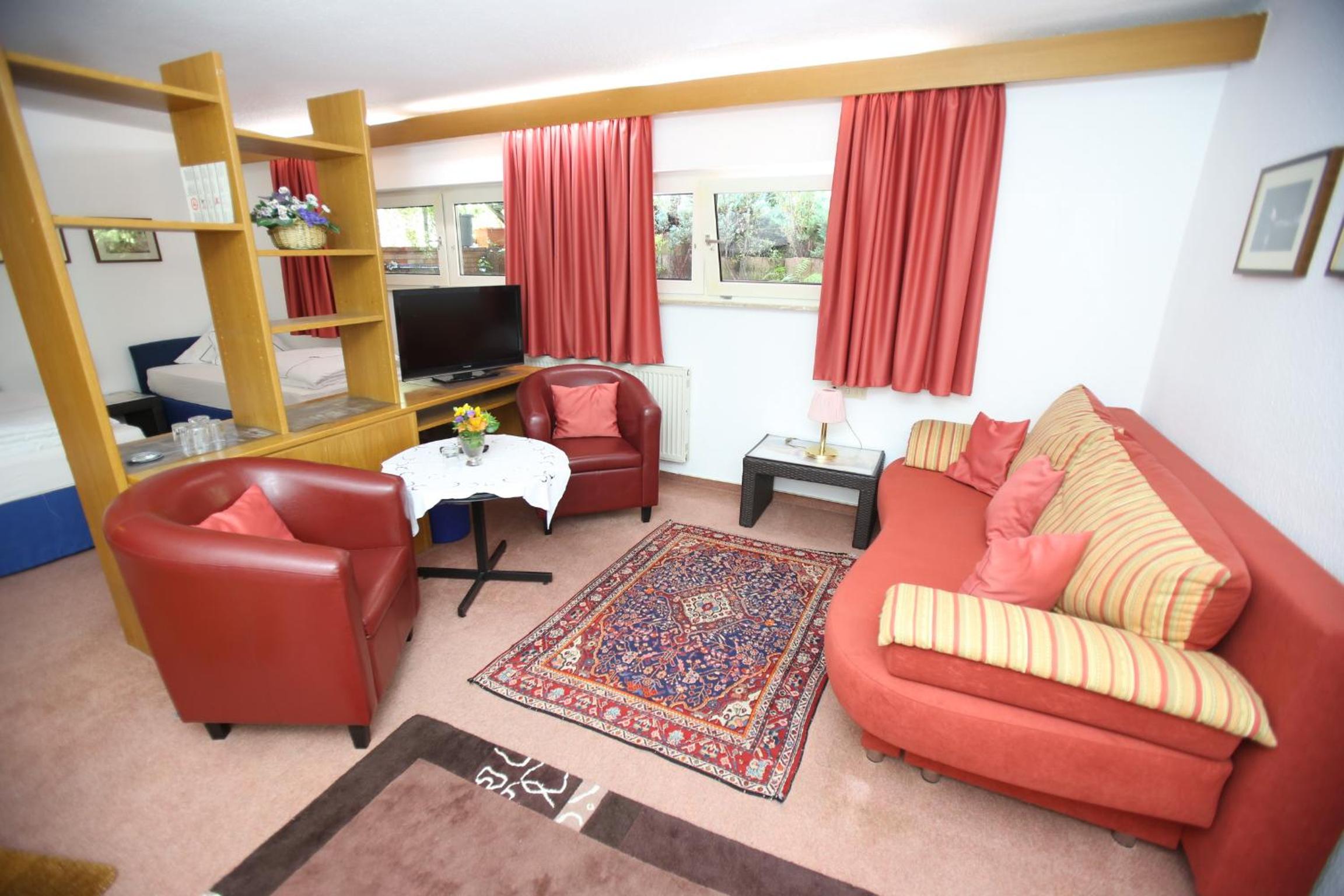 Studio Apartment (6 Adults) photo 3
