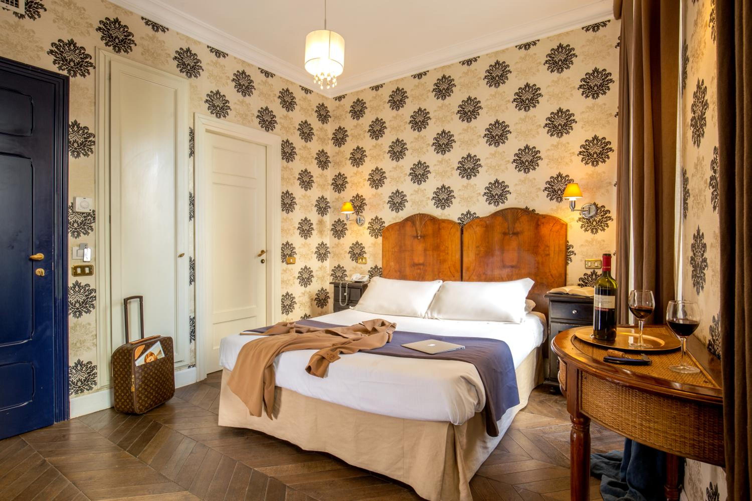 Superior Double or Twin Room photo 1