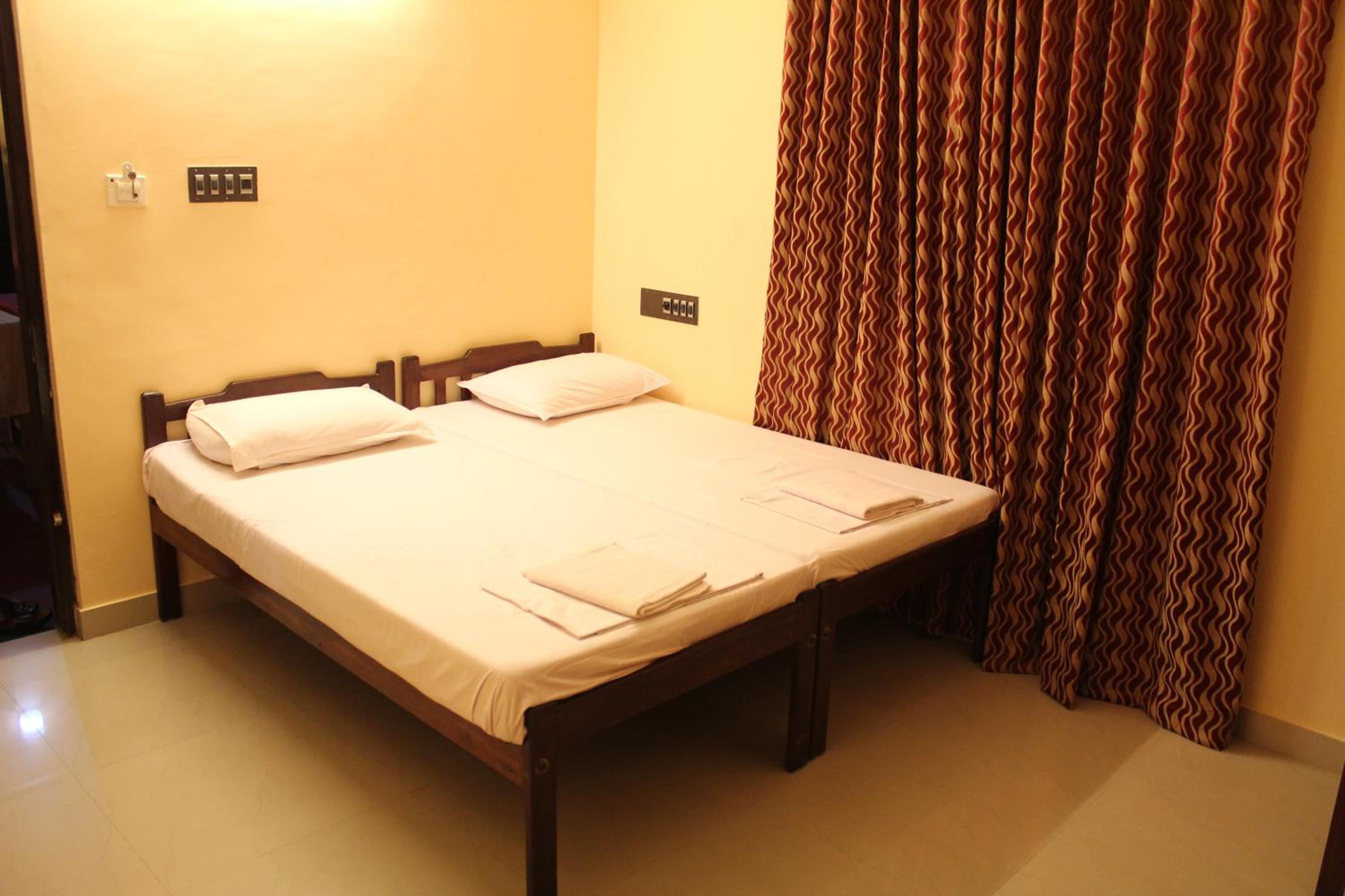 Budget Double Room with Fan