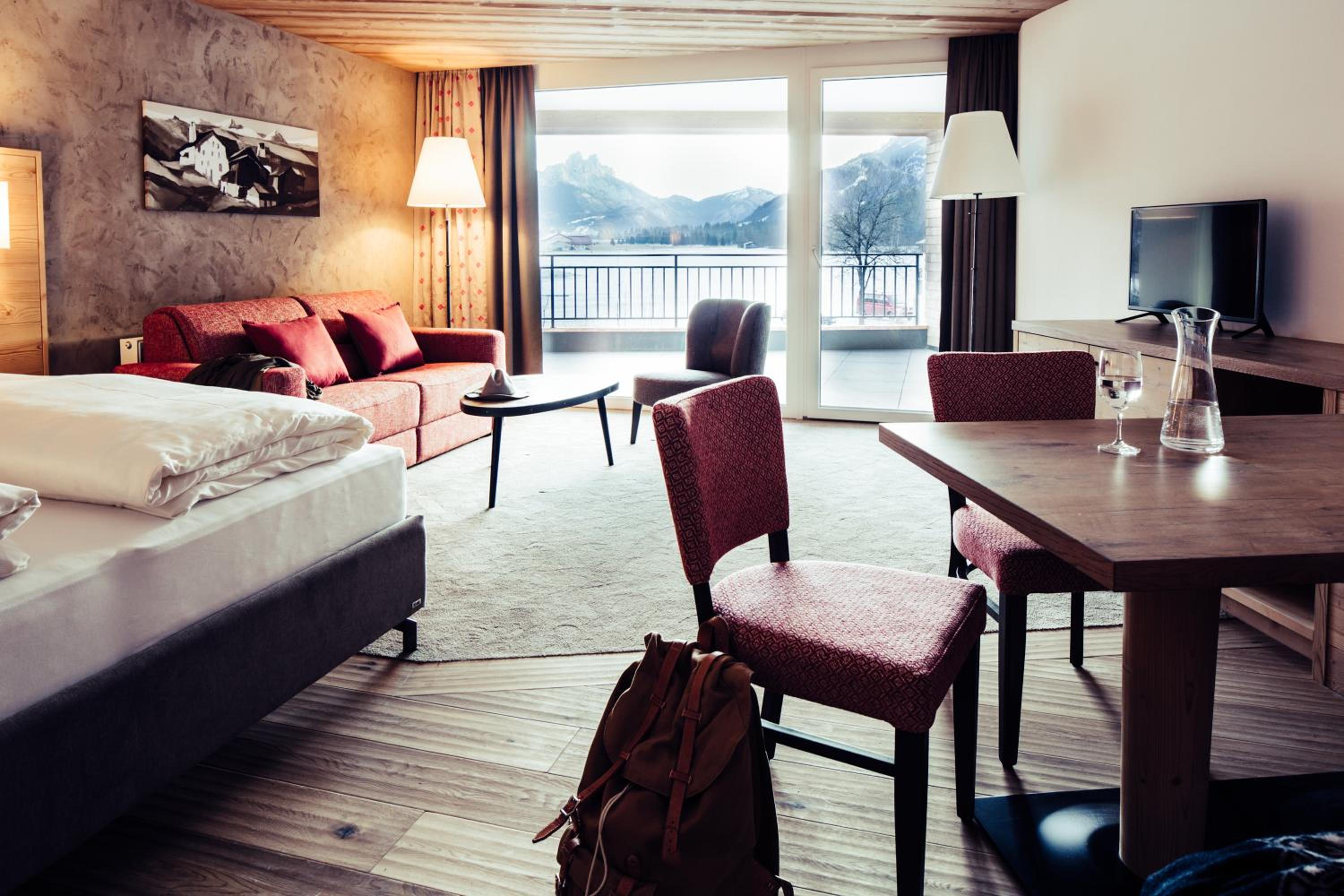 Deluxe Double Room with Balcony photo 1