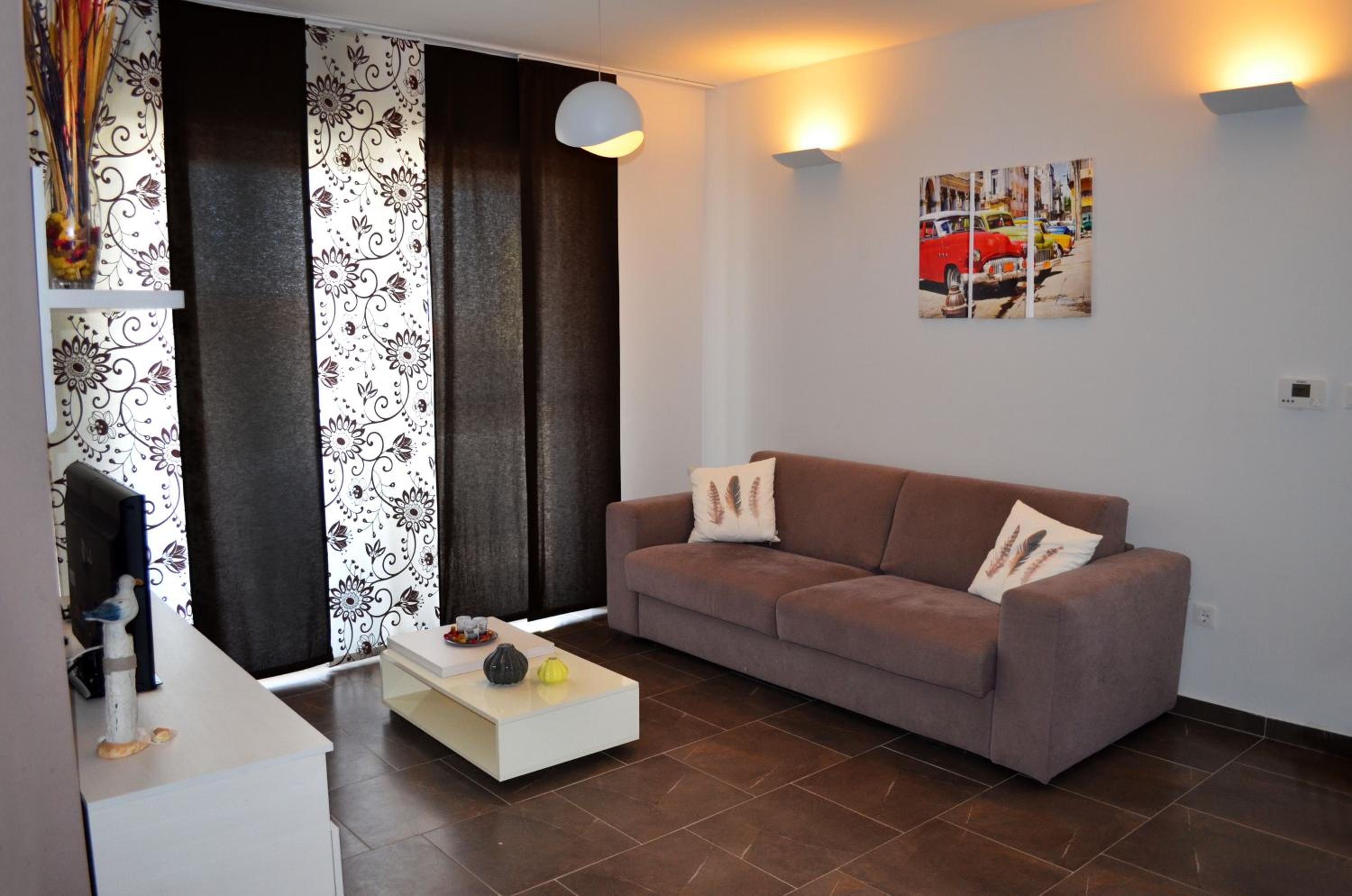 One-Bedroom Apartment with Balcony