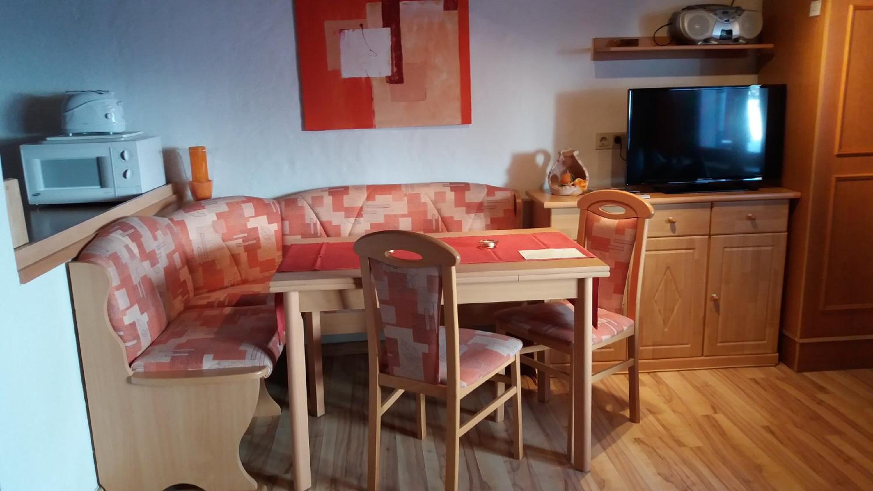 One-Bedroom Apartment photo 2