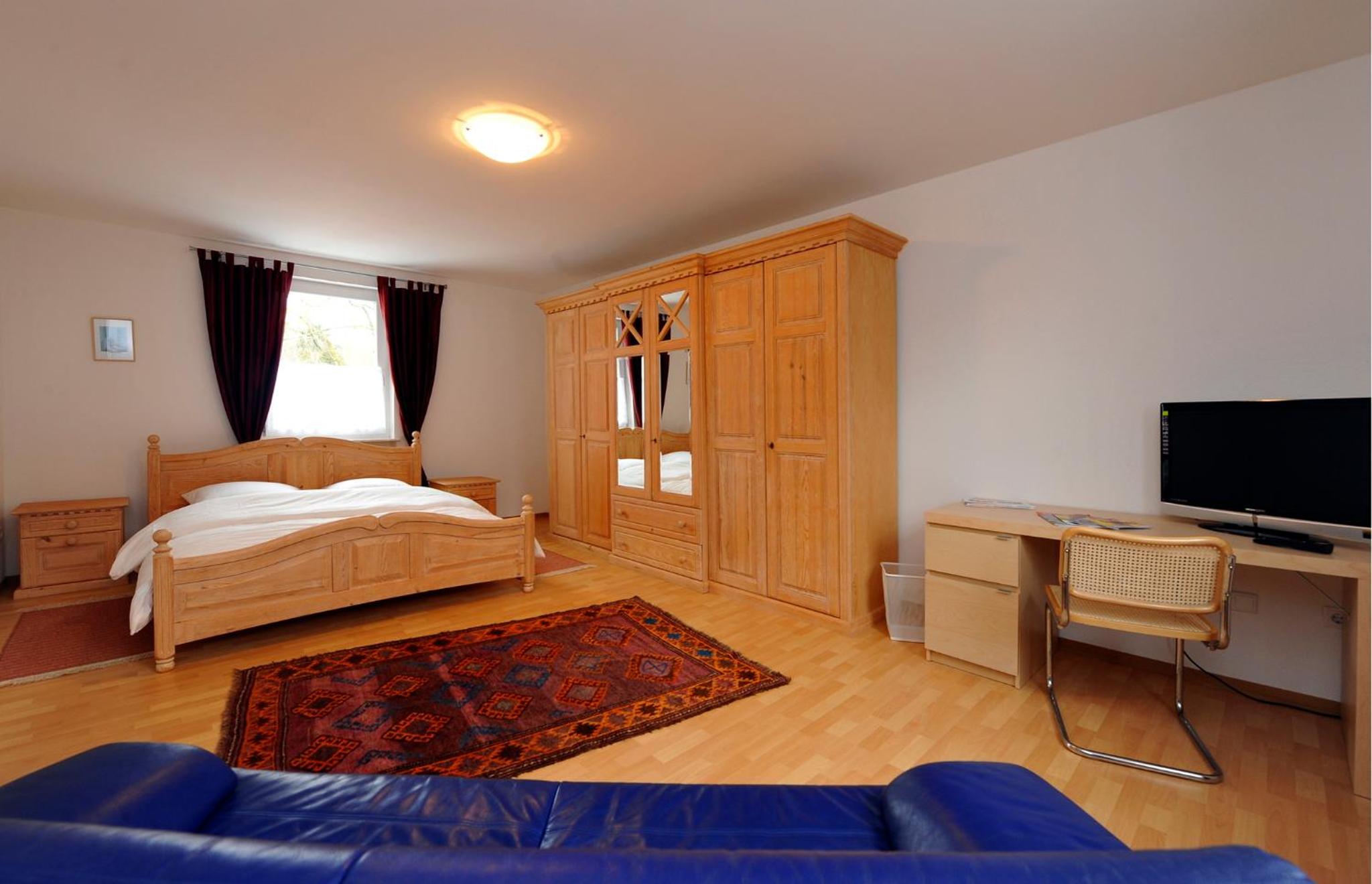 Double Room - Photo 4