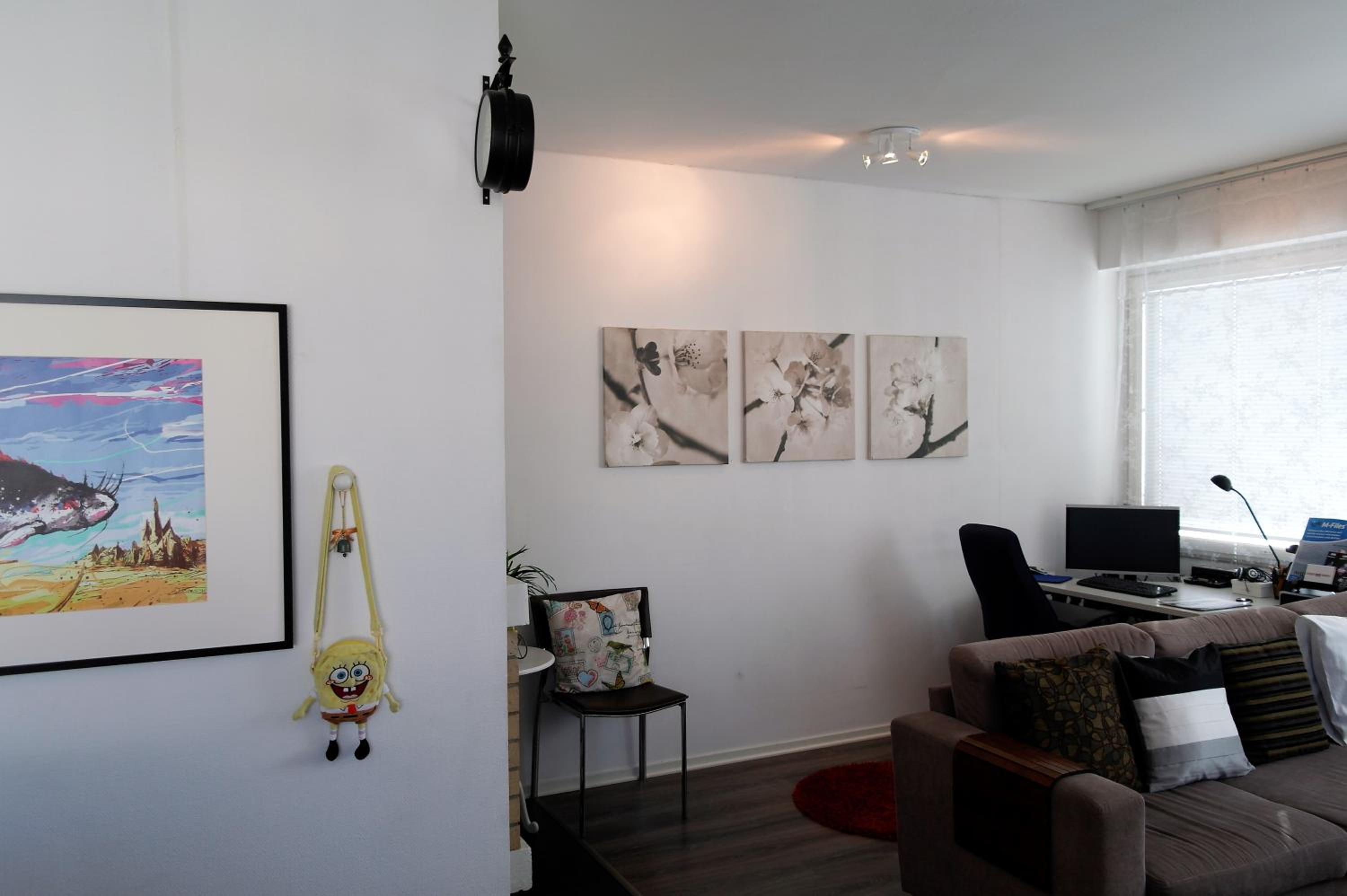 Four-Bedroom Apartment with Balcony  - Photo 8
