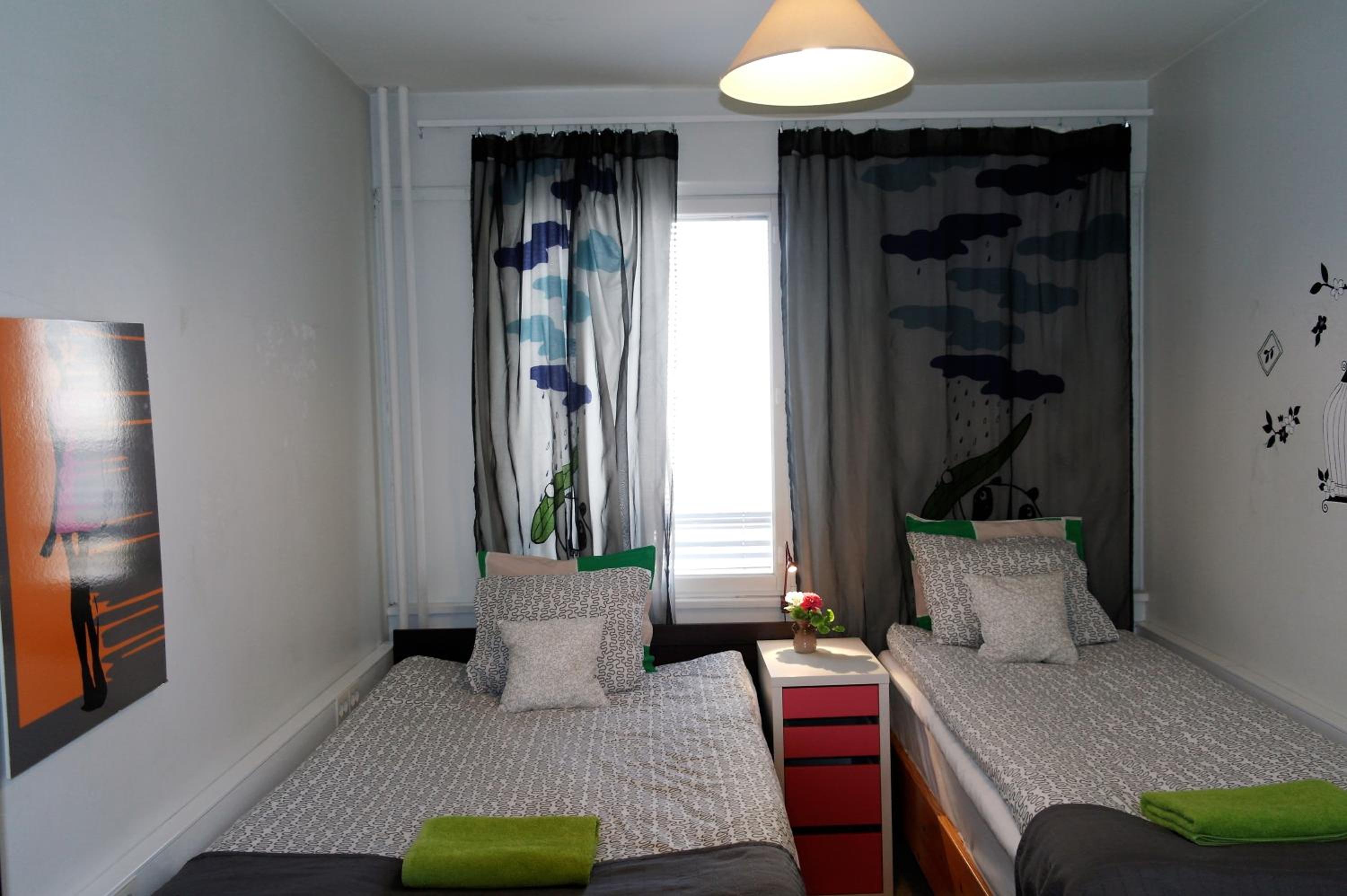 Four-Bedroom Apartment with Balcony  - Photo 6