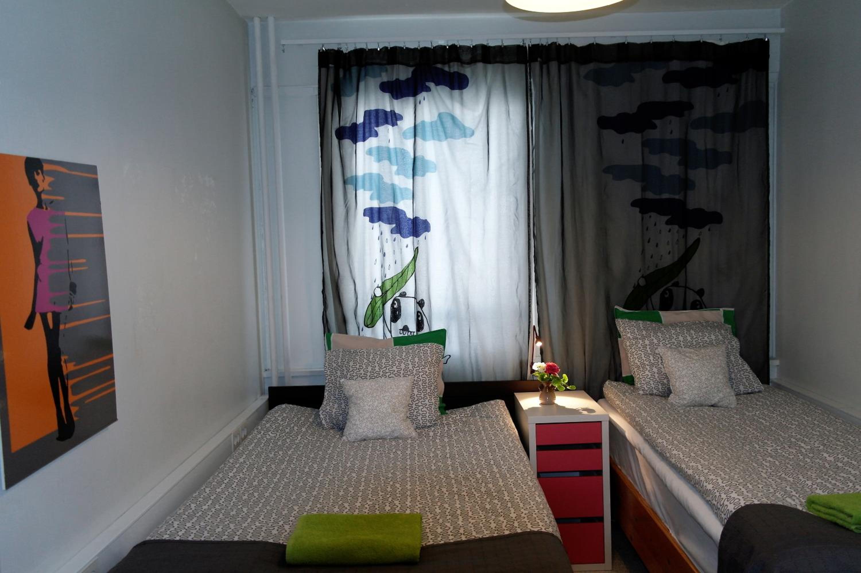 Four-Bedroom Apartment with Balcony  - Photo 5
