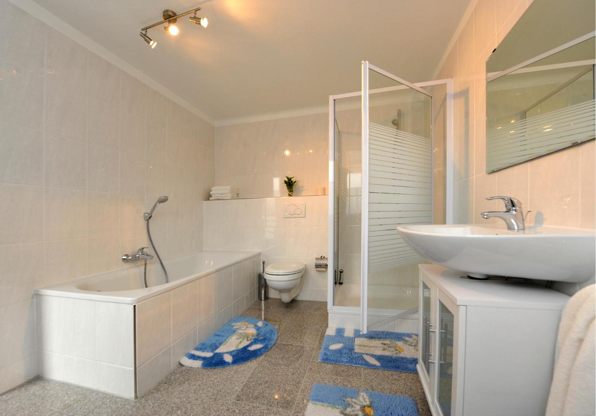 Double Room - Photo 8