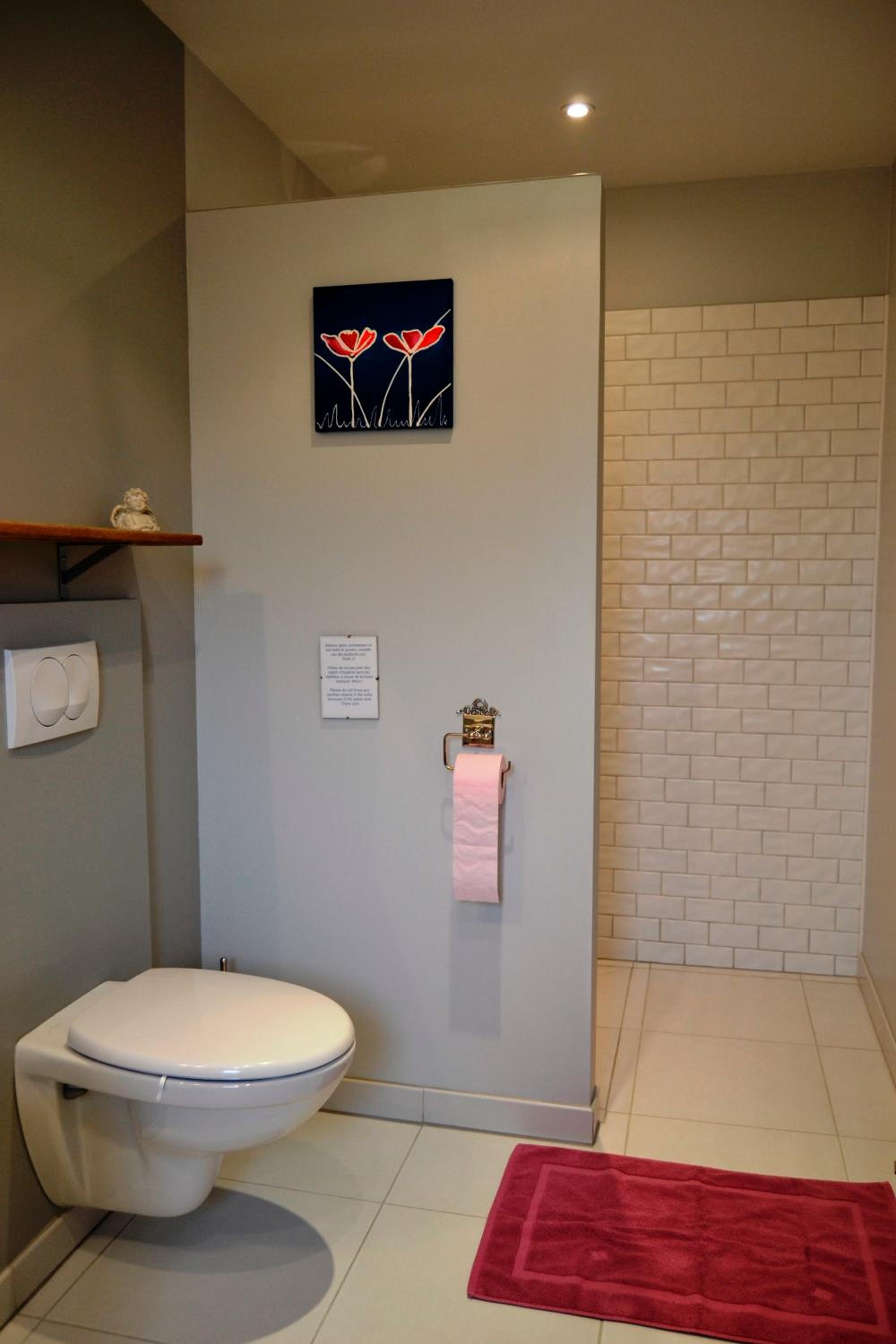 Double or Twin Room with Private Bathroom - Photo 1