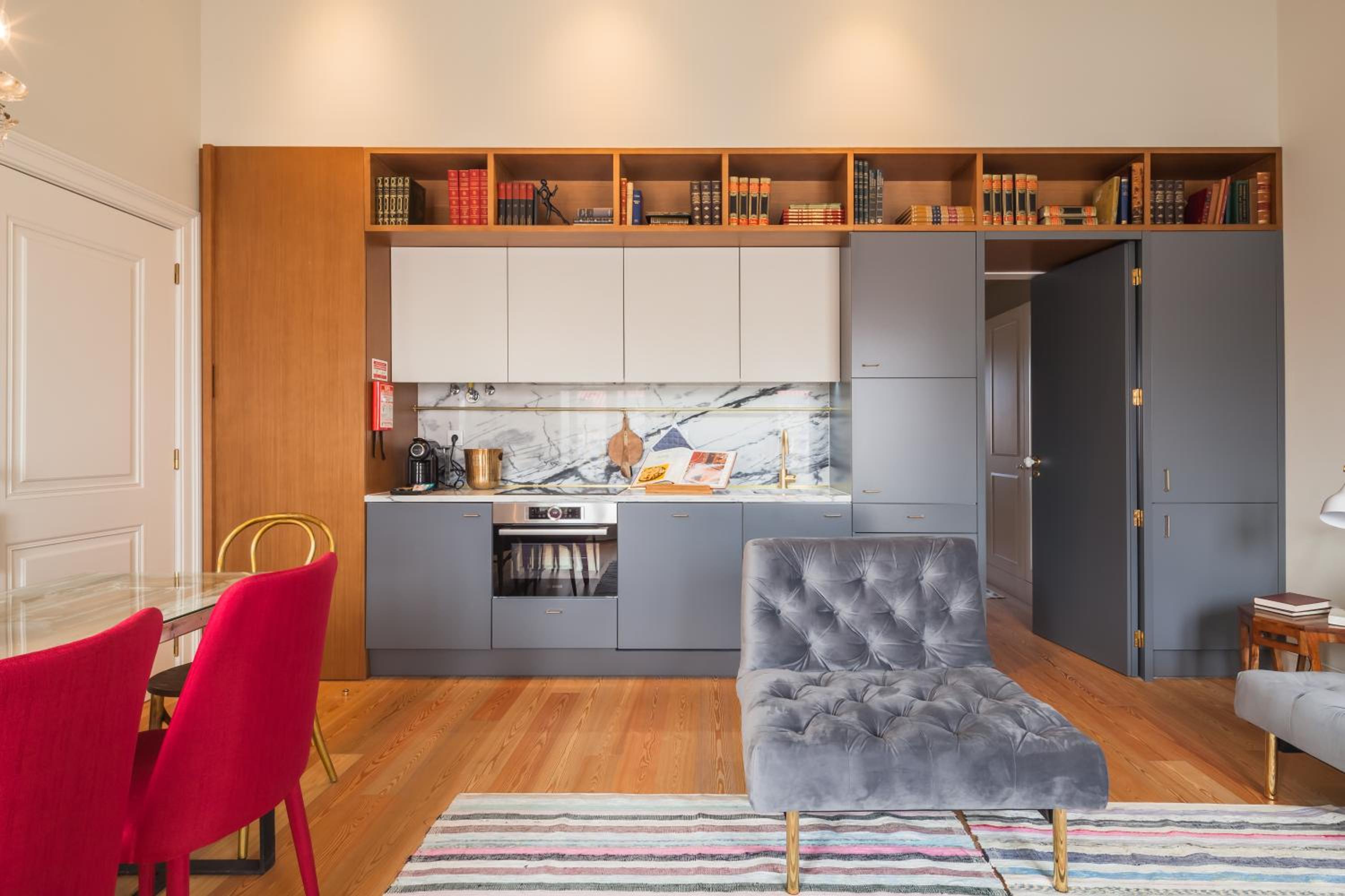 Two-Bedroom Apartment with Terrace and River View photo 2