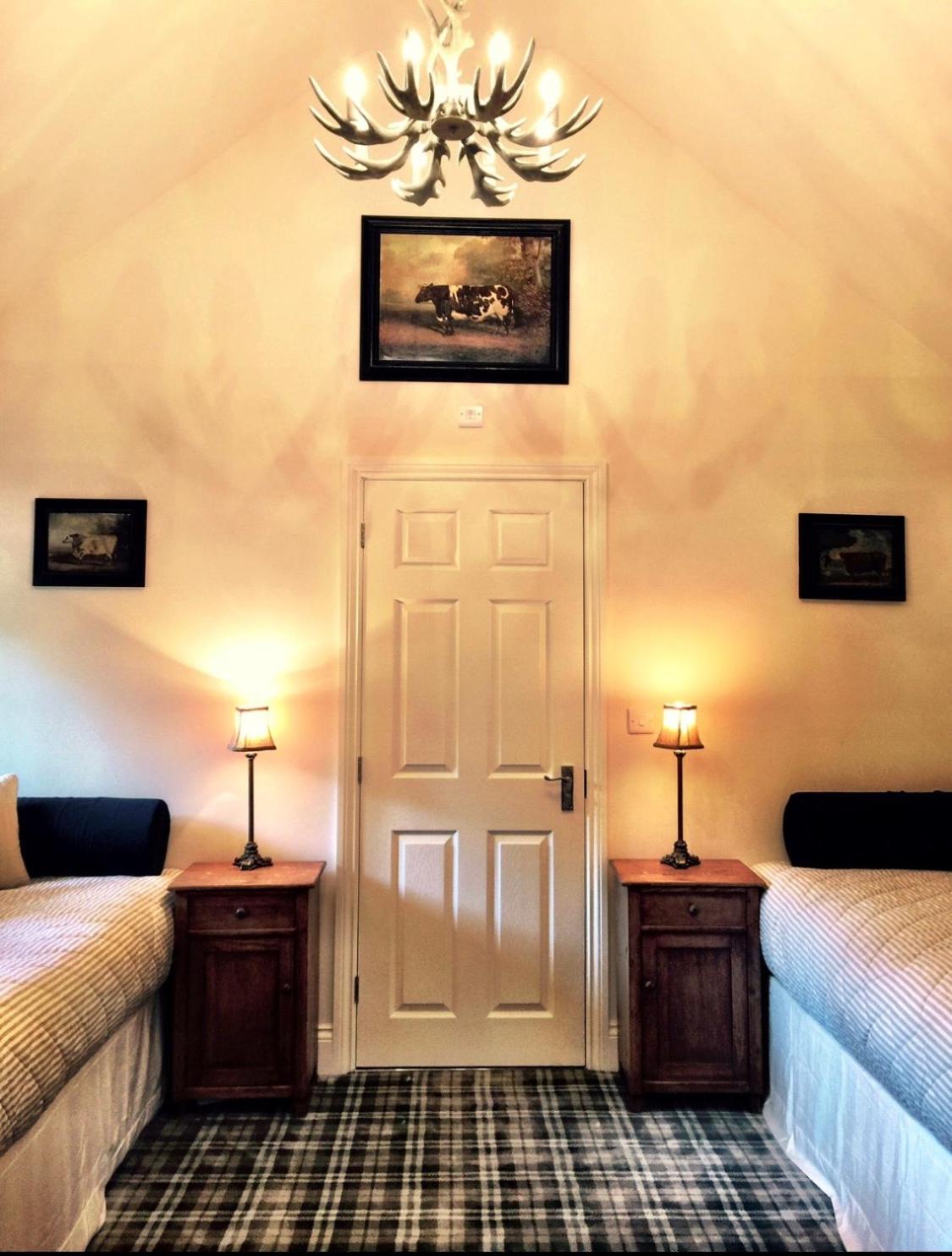 Deluxe Family Room - Photo 4