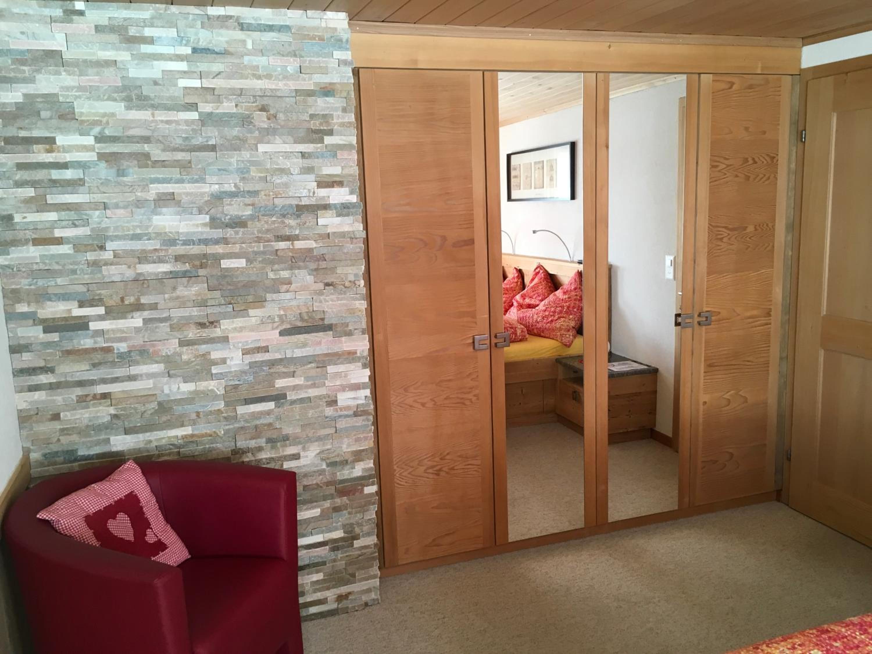 Apartment with Mountain View photo 1