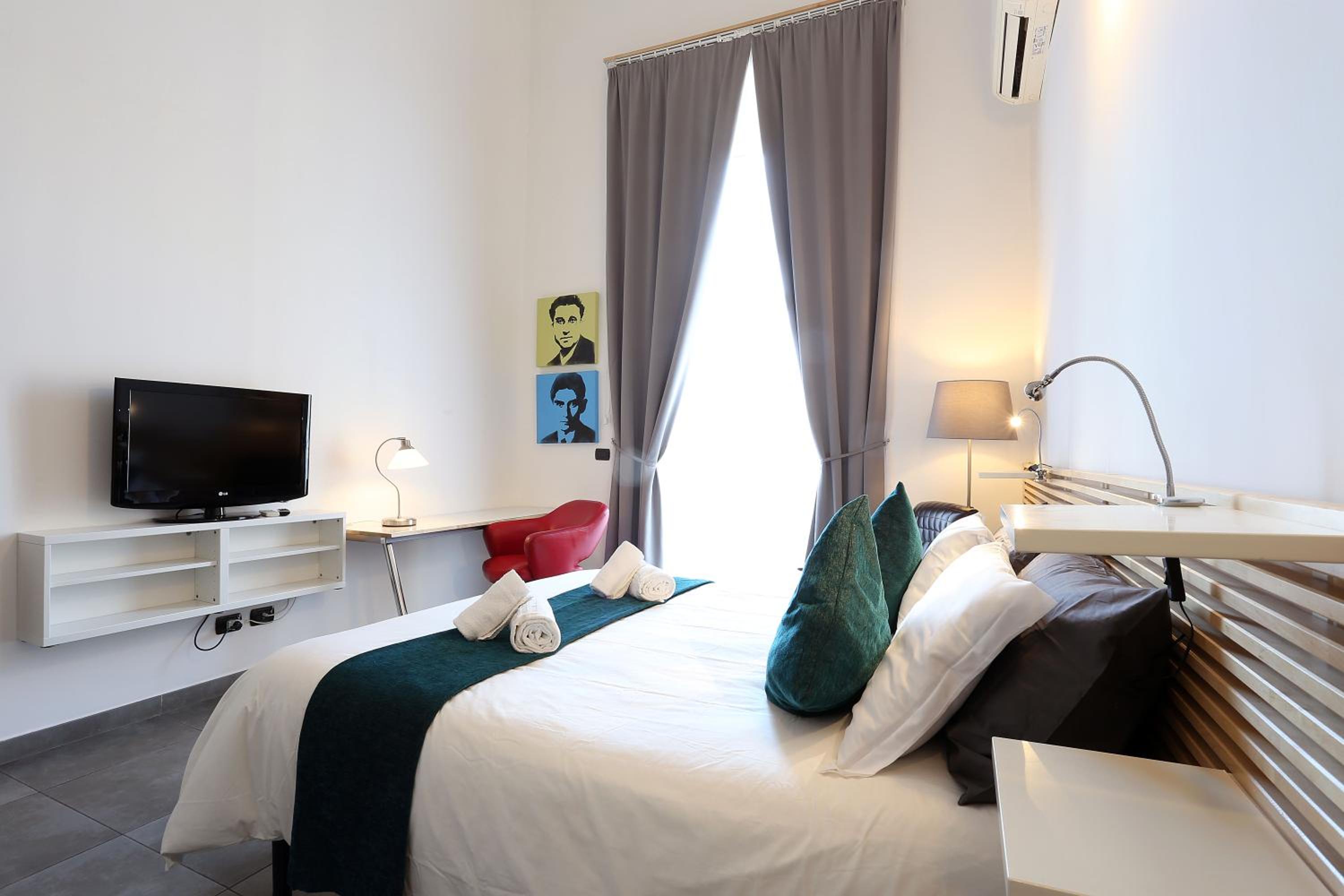 Double Room with Balcony photo 3
