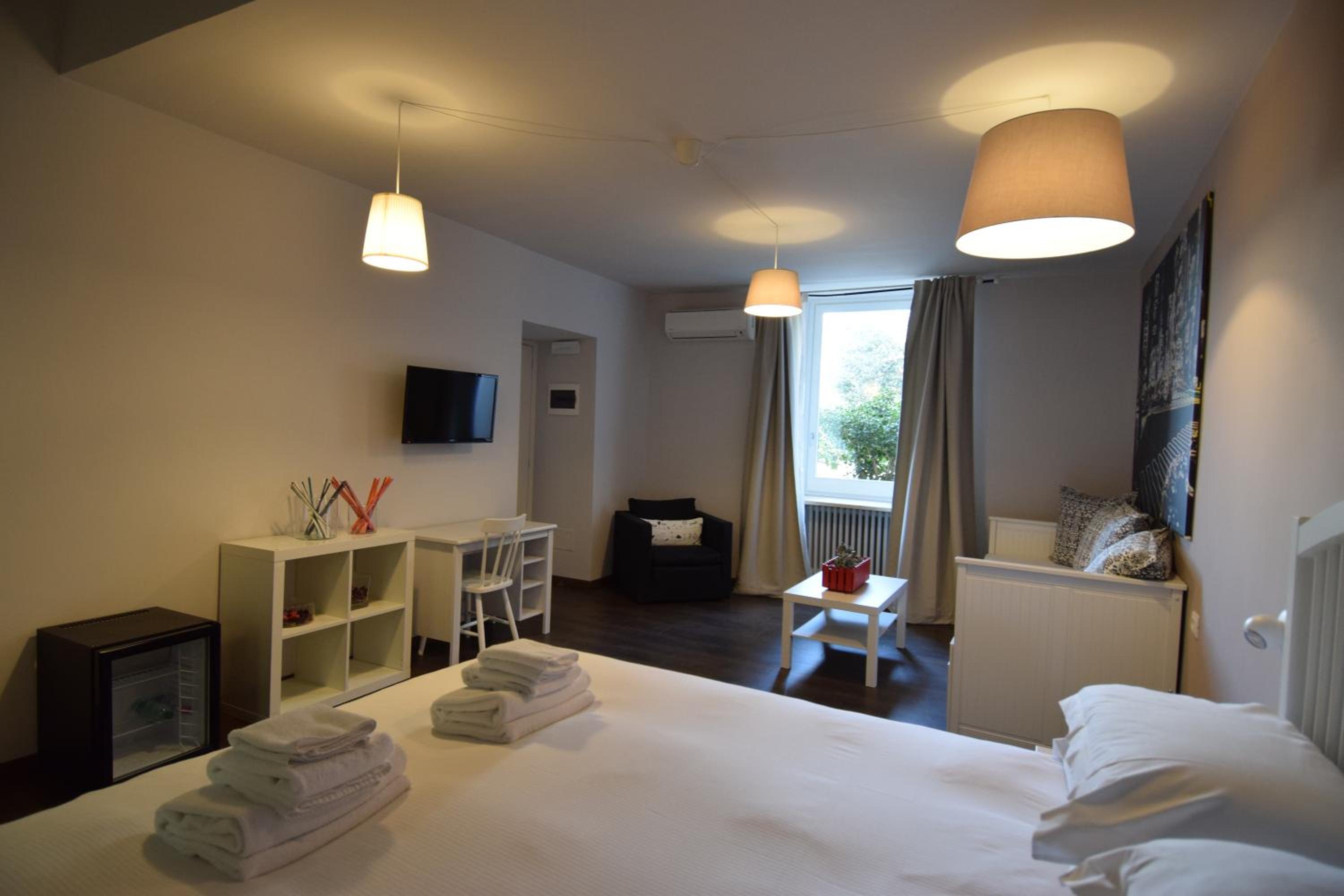 Luxury Quadruple Room - Photo 4
