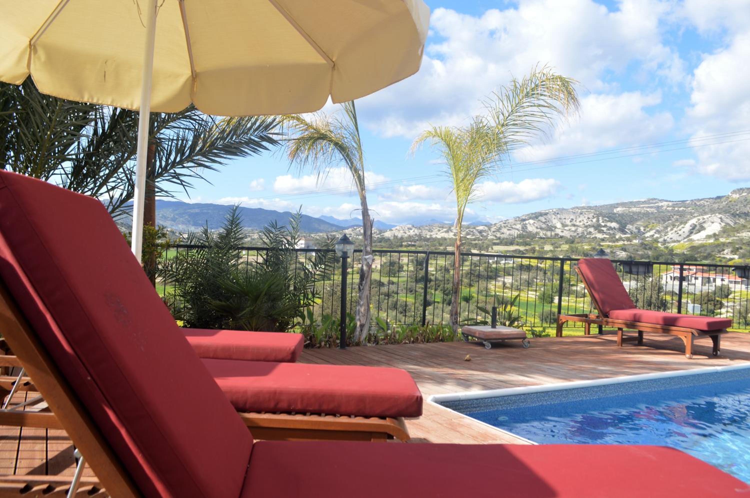 Four-Bedroom Villa with Private Pool photo 2