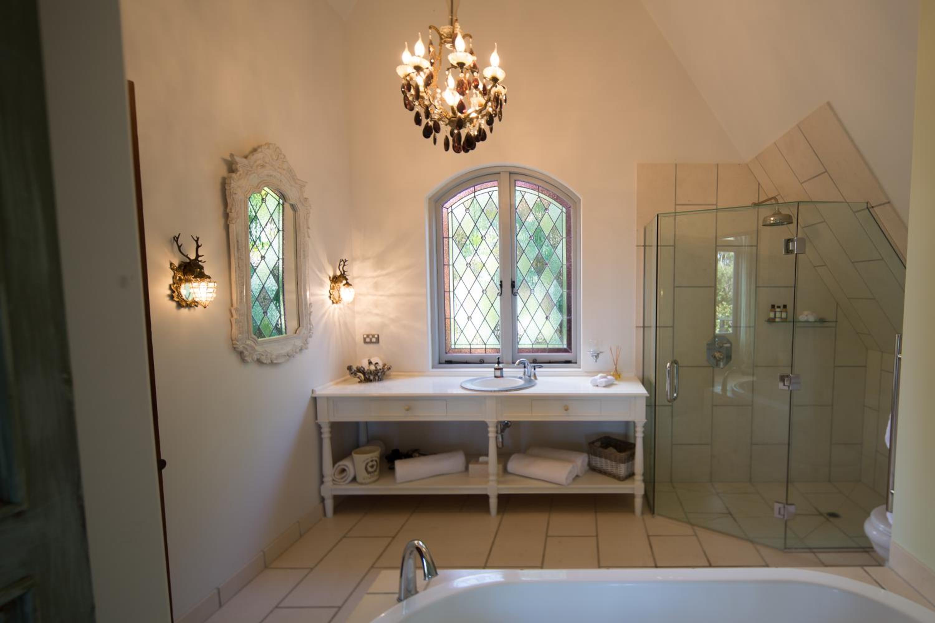 Deluxe Double Room with Spa Bath  photo 2