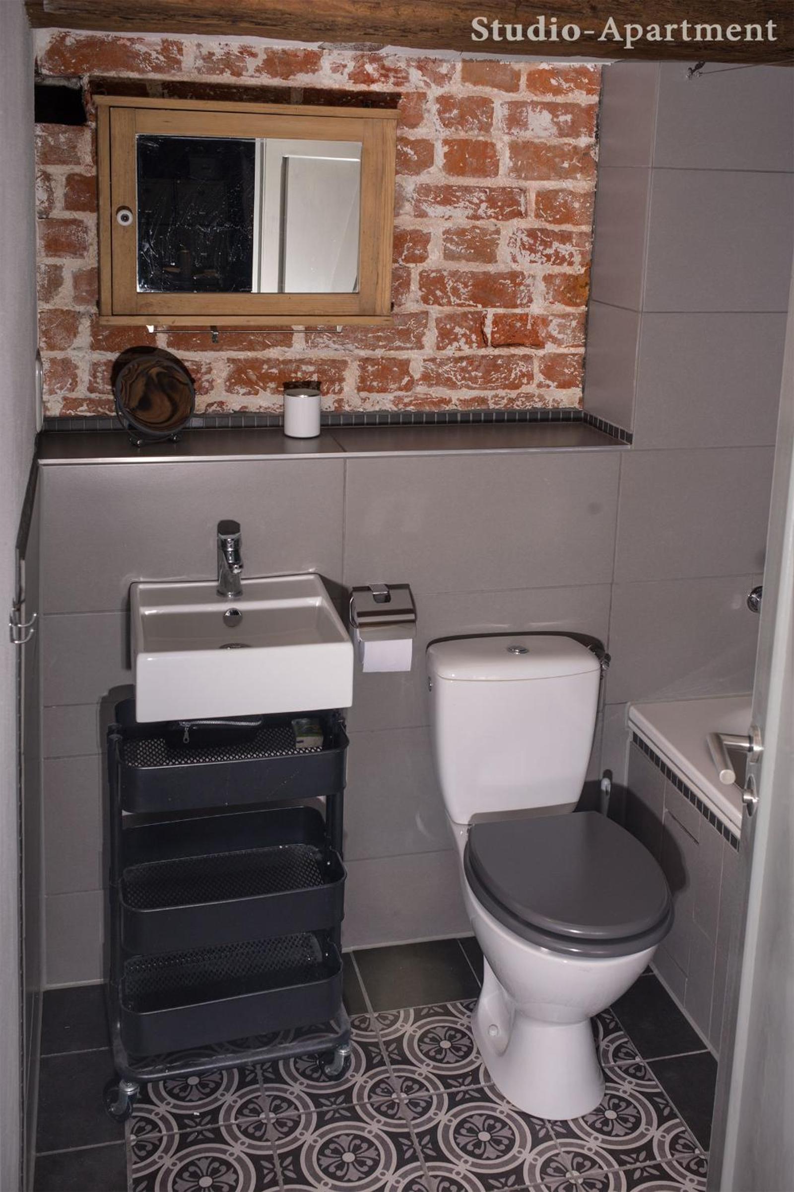 Studio Apartment - Photo 7