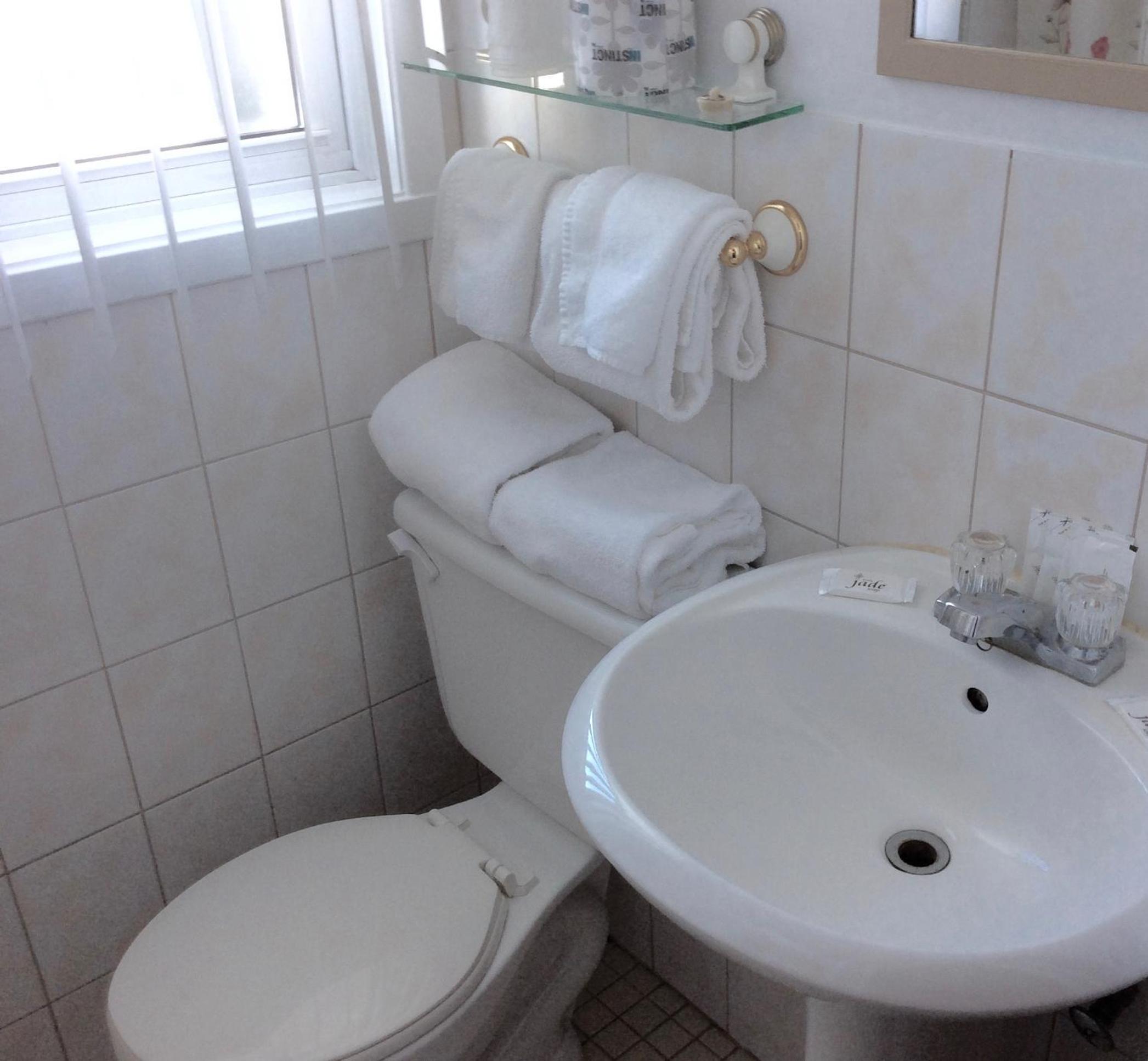 Double Room with Two Double Beds - Photo 3
